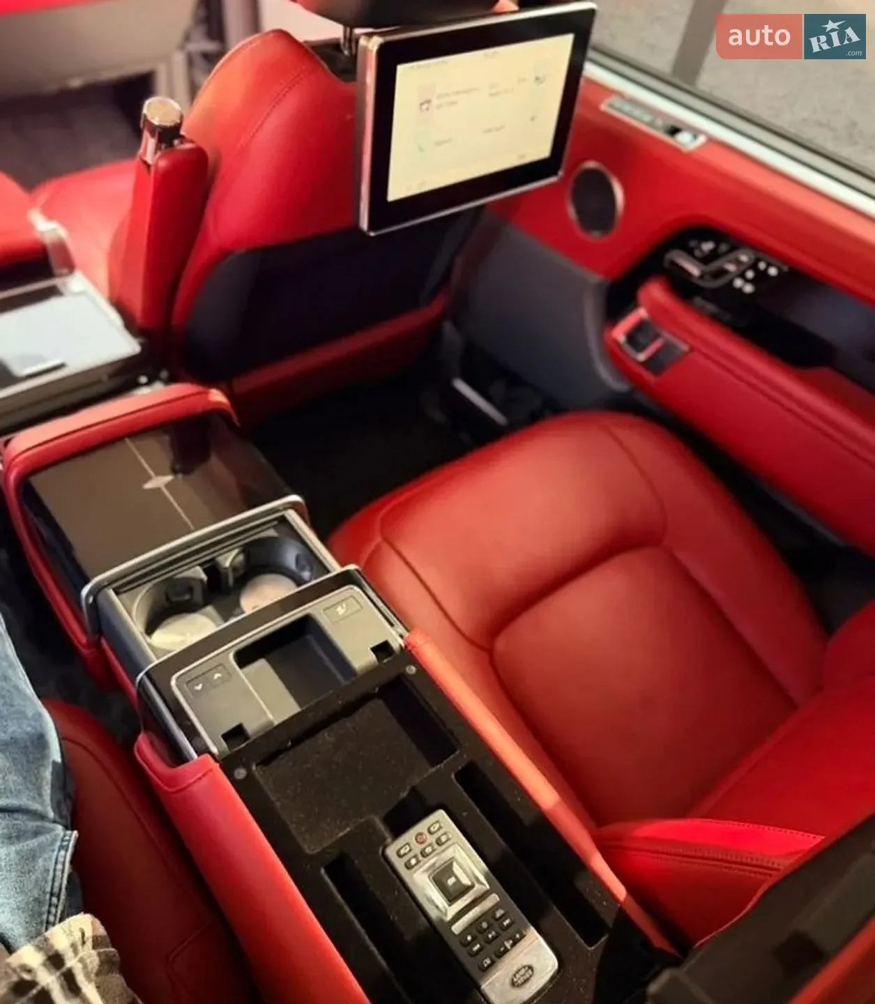 2020 Land Rover Range Rover - мініатюра 24
