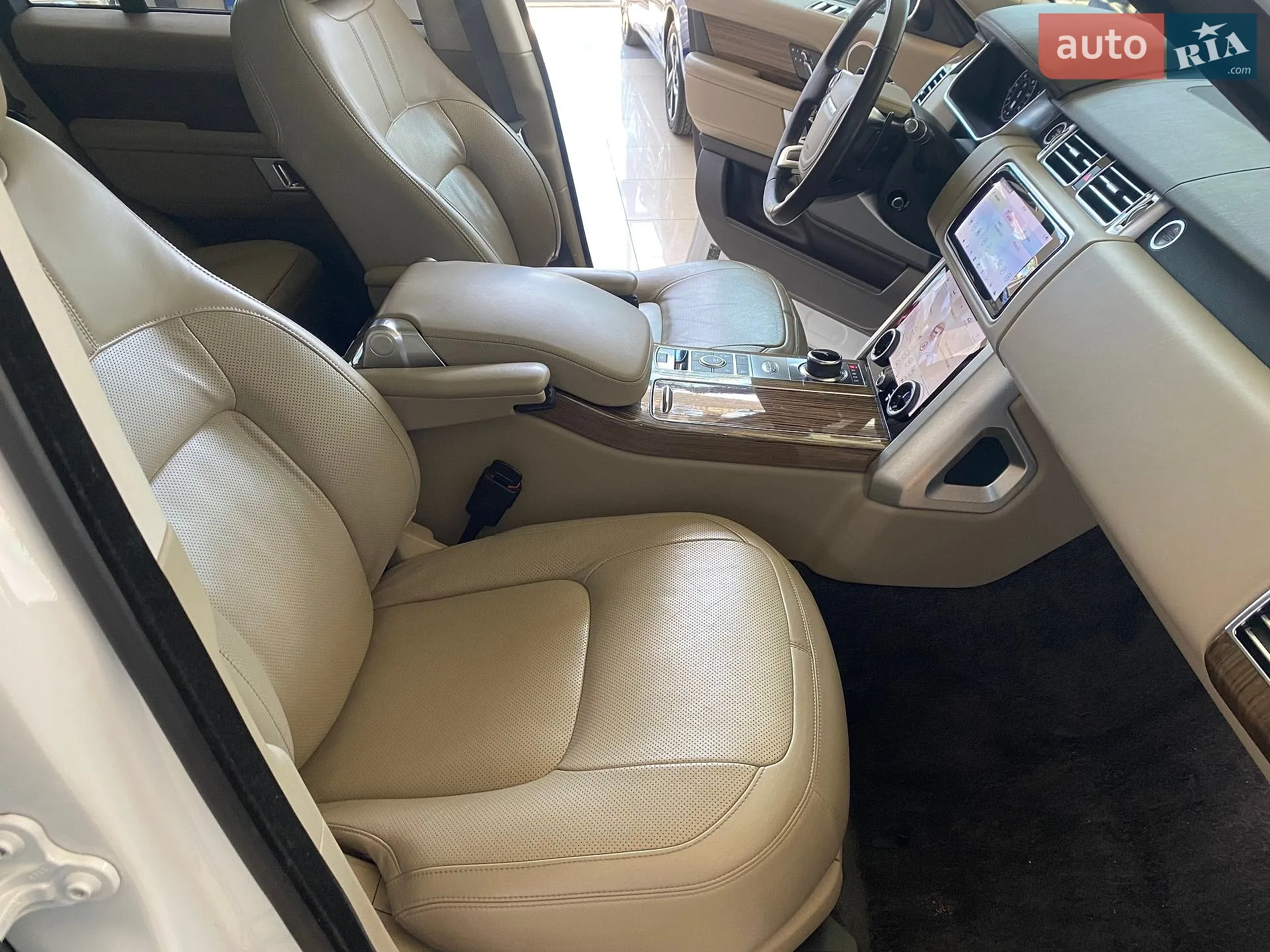 2018 Land Rover Range Rover - мініатюра 37