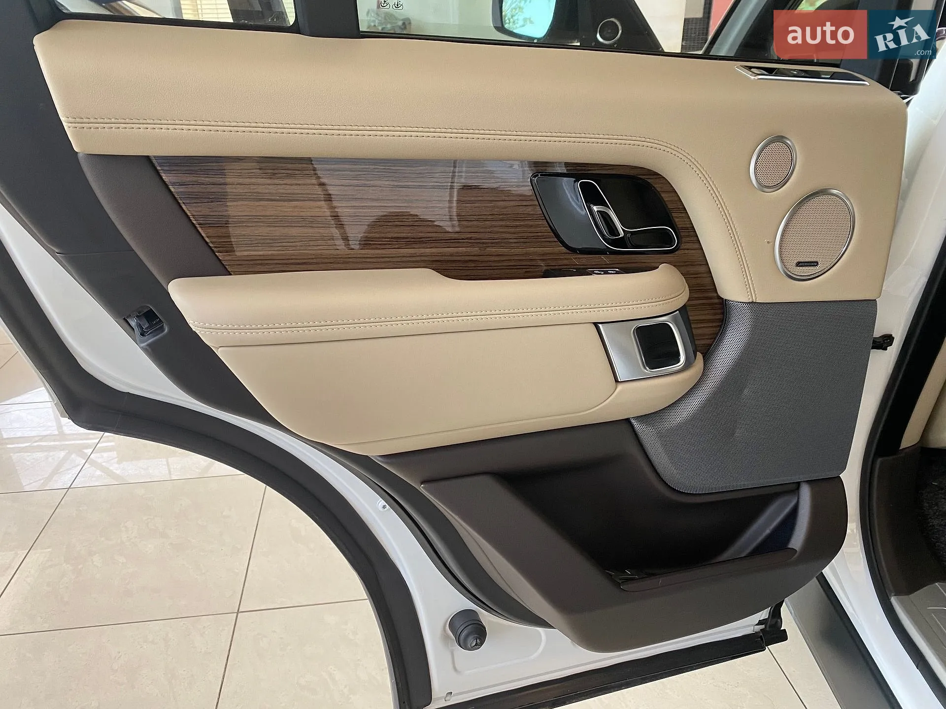 2018 Land Rover Range Rover - мініатюра 46