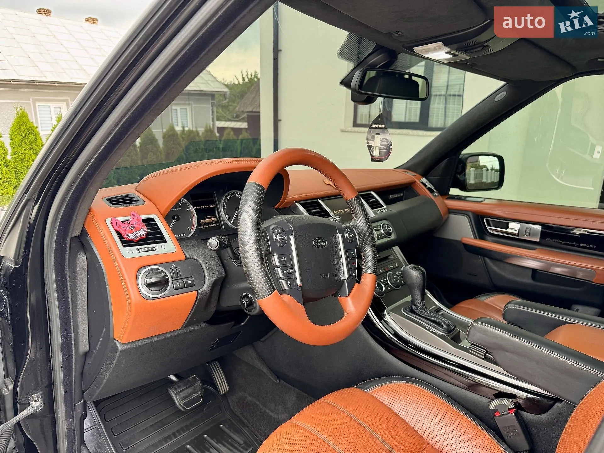 2011 Land Rover Range Rover - мініатюра 24