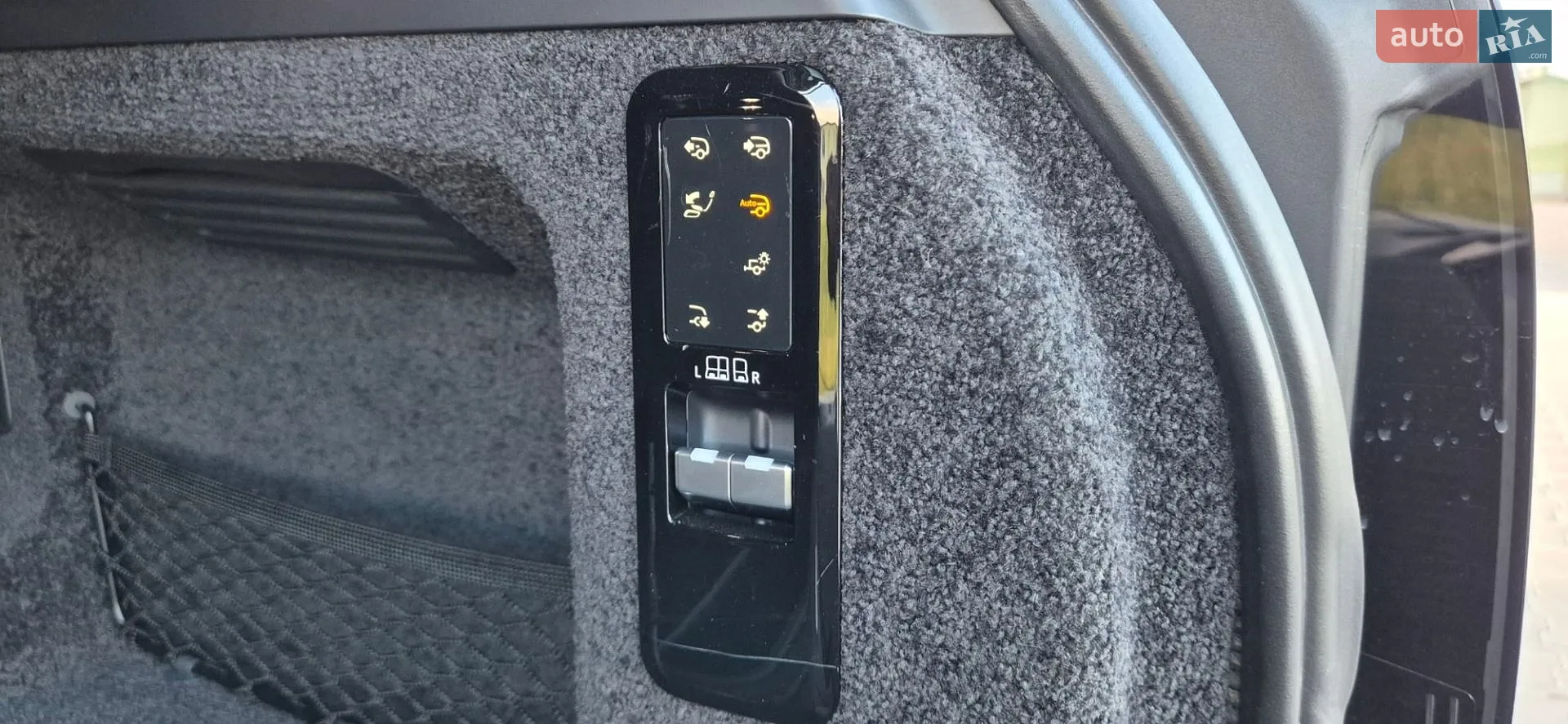 2023 Land Rover Range Rover - мініатюра 23