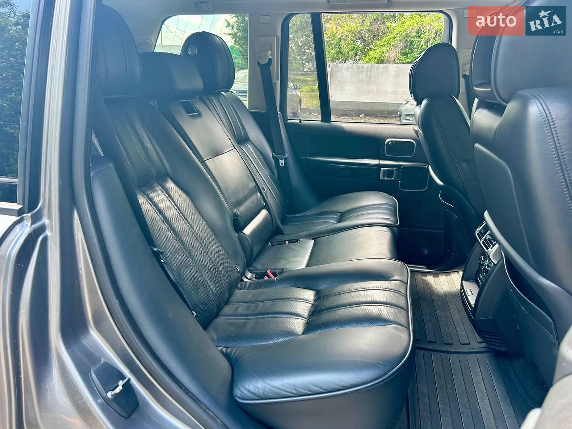 2011 Land Rover Range Rover - мініатюра 11
