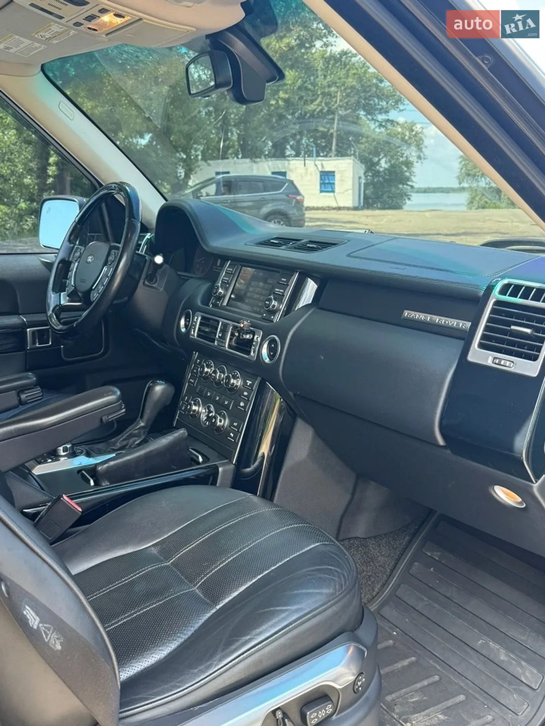 2011 Land Rover Range Rover - мініатюра 12