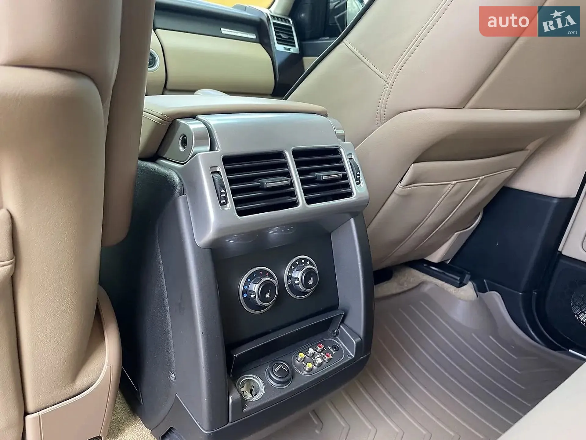 2010 Land Rover Range Rover - мініатюра 30