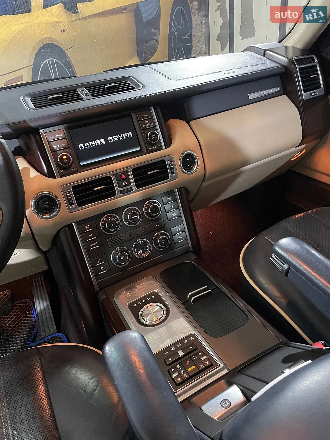 2010 Land Rover Range Rover - мініатюра 4