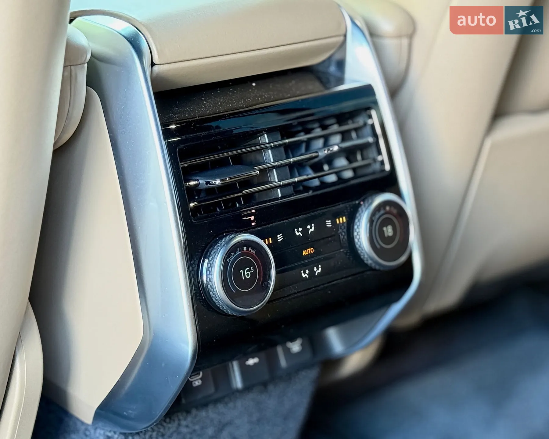 2023 Land Rover Range Rover - мініатюра 17