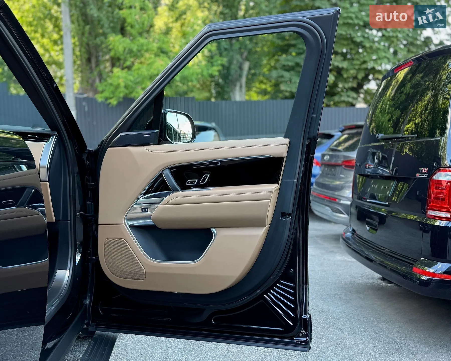 2023 Land Rover Range Rover - мініатюра 23