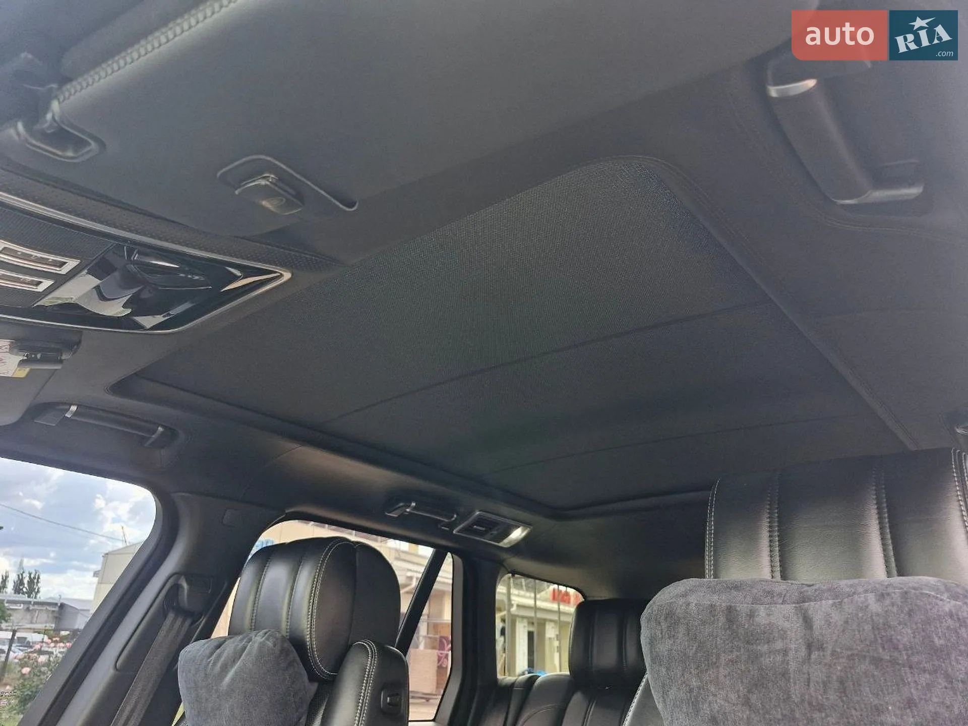 2017 Land Rover Range Rover - мініатюра 32