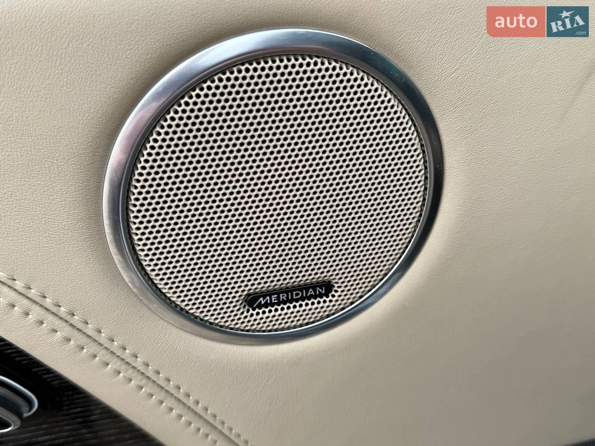 2019 Land Rover Range Rover - мініатюра 23