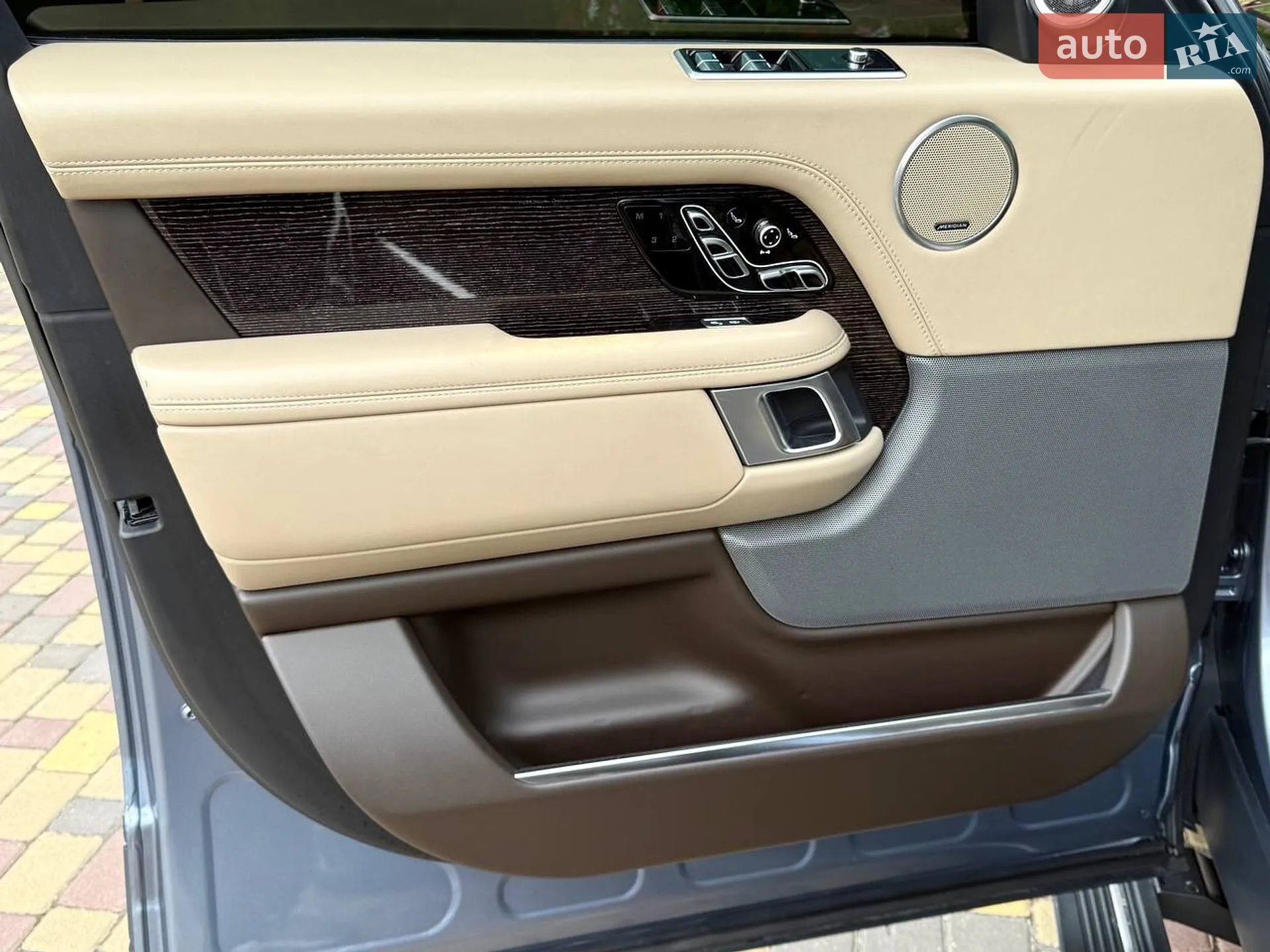 2019 Land Rover Range Rover - мініатюра 27