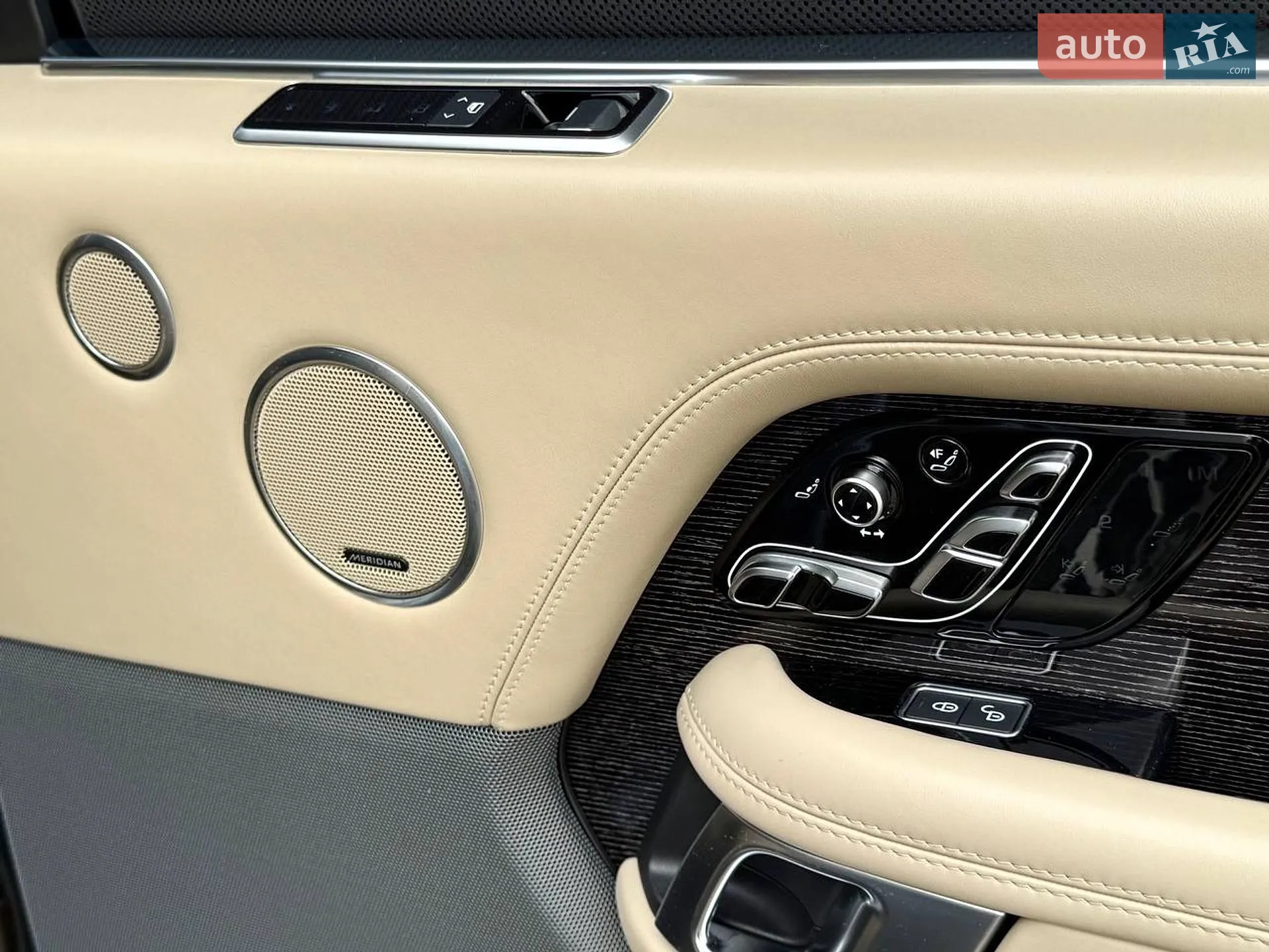 2019 Land Rover Range Rover - мініатюра 44