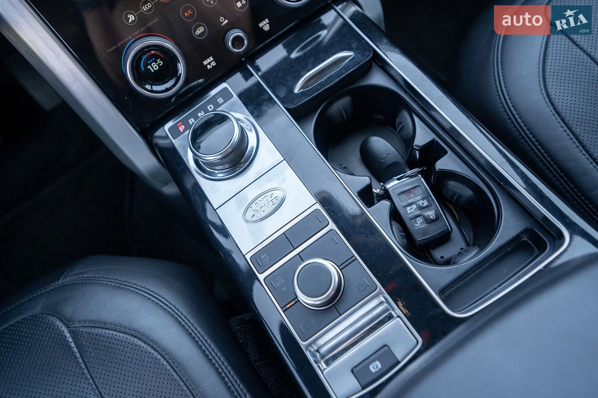 2018 Land Rover Range Rover - мініатюра 26