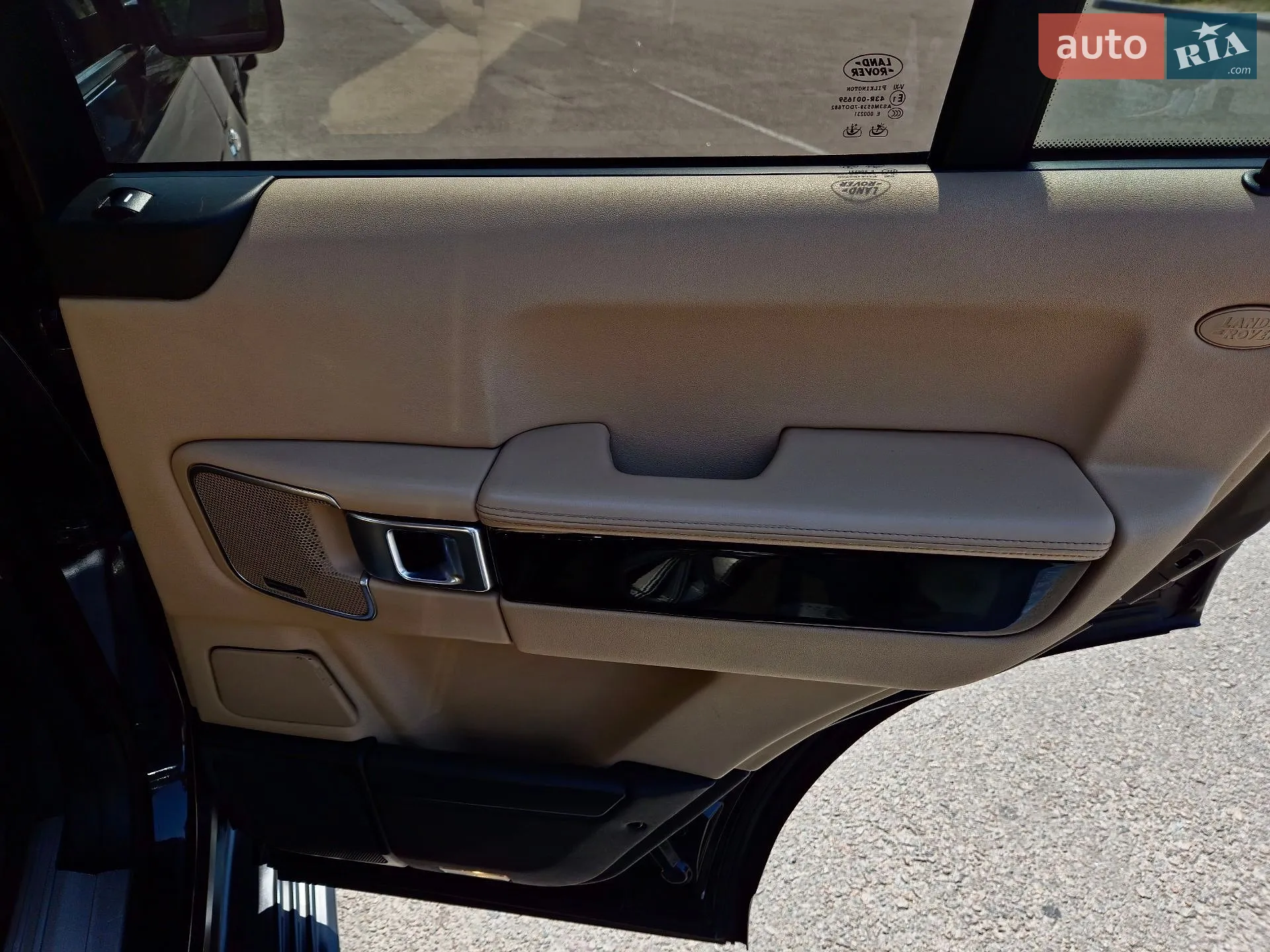 2011 Land Rover Range Rover - мініатюра 17