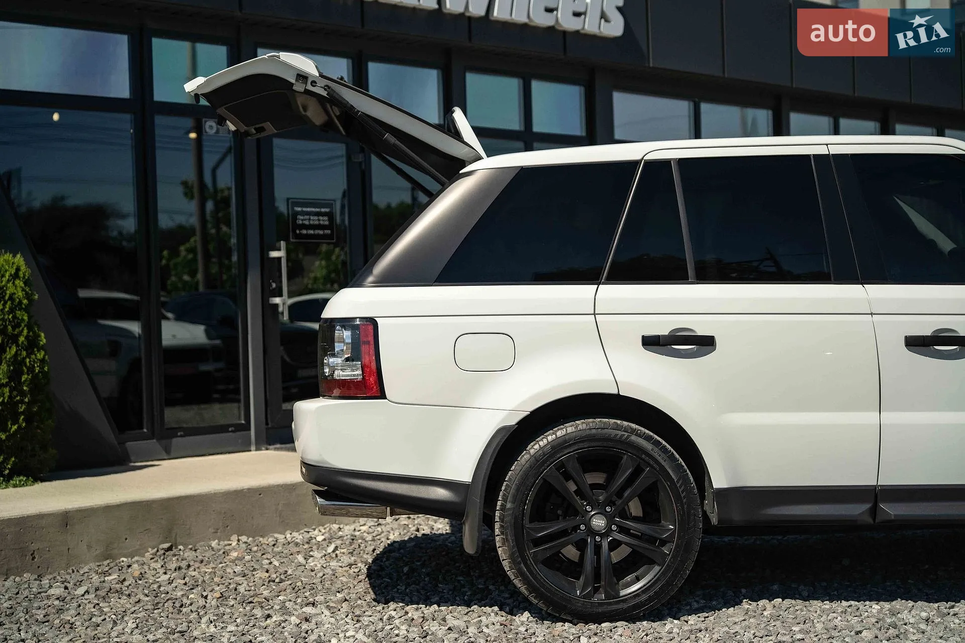 2012 Land Rover Range Rover - мініатюра 17