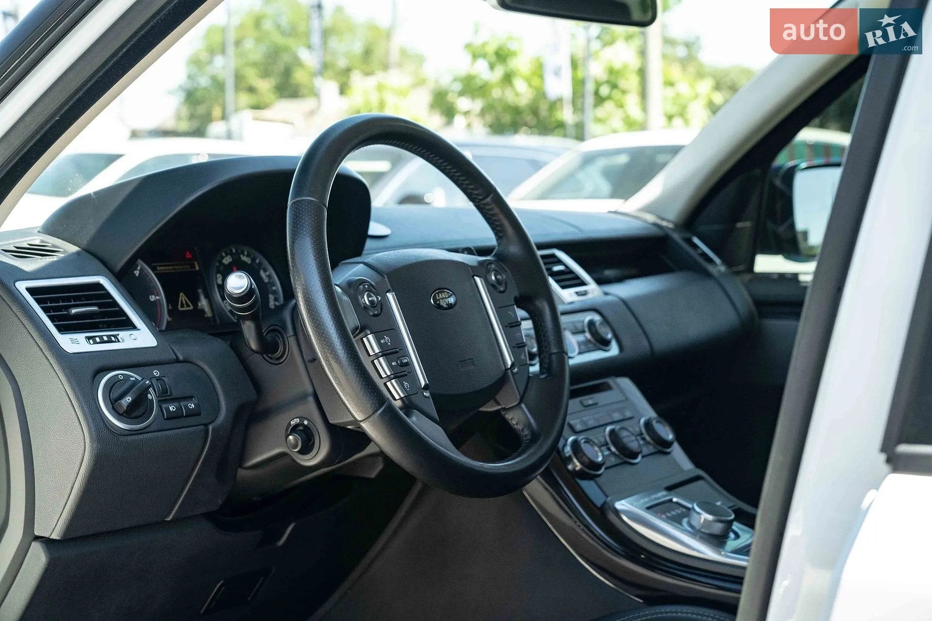 2012 Land Rover Range Rover - мініатюра 24