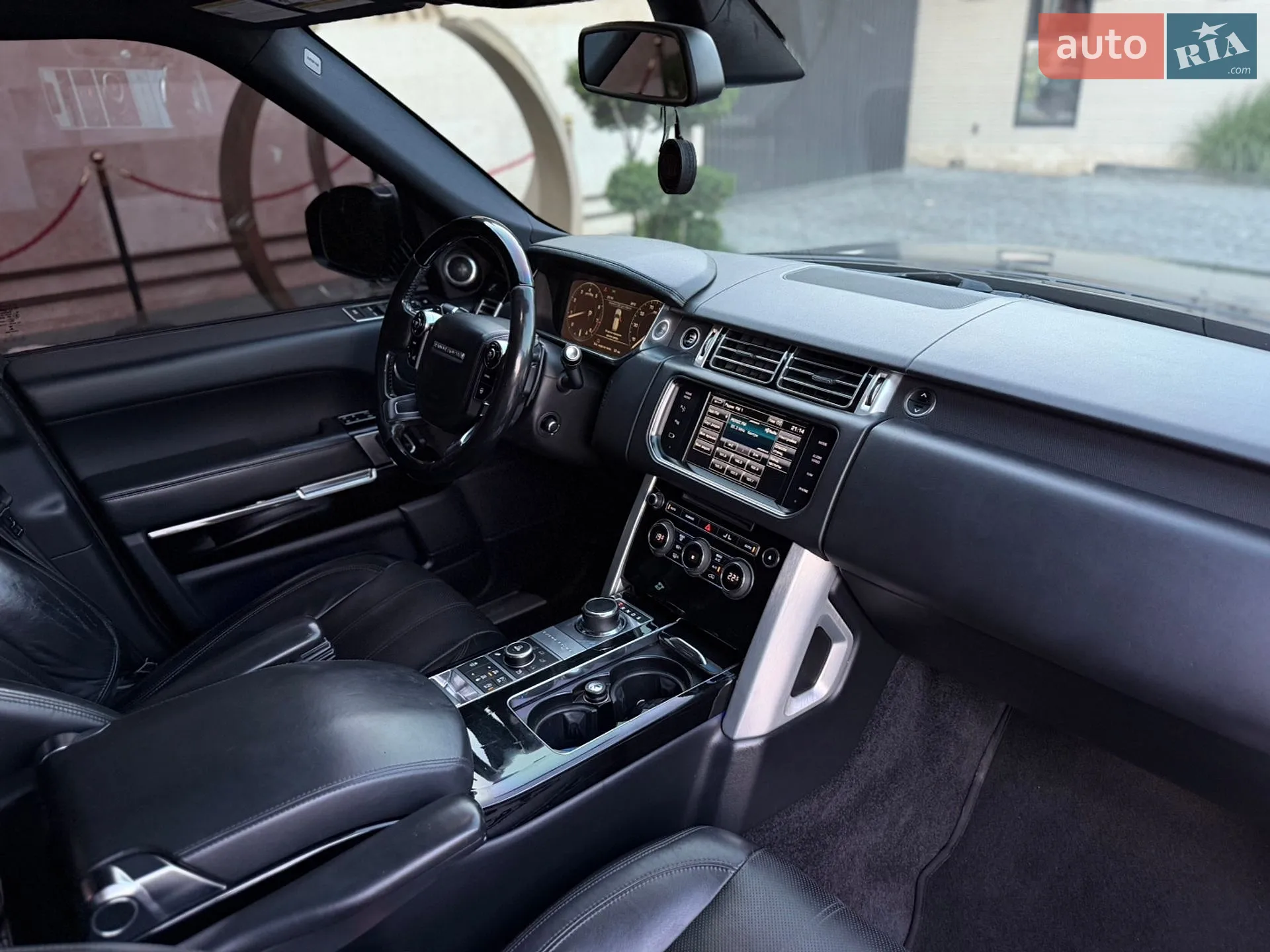 2014 Land Rover Range Rover - мініатюра 25