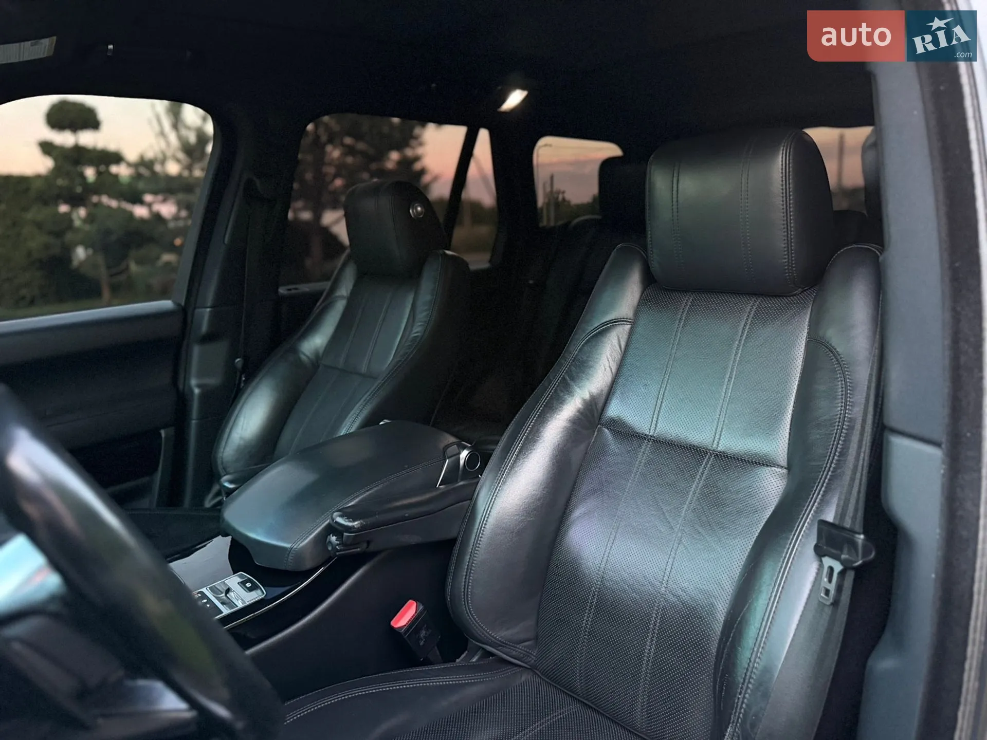 2014 Land Rover Range Rover - мініатюра 29