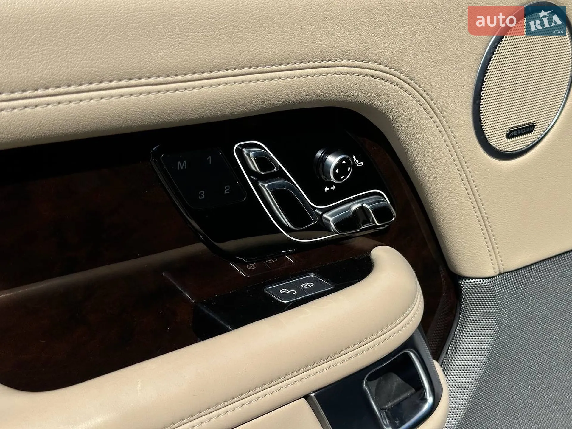 2019 Land Rover Range Rover - мініатюра 13