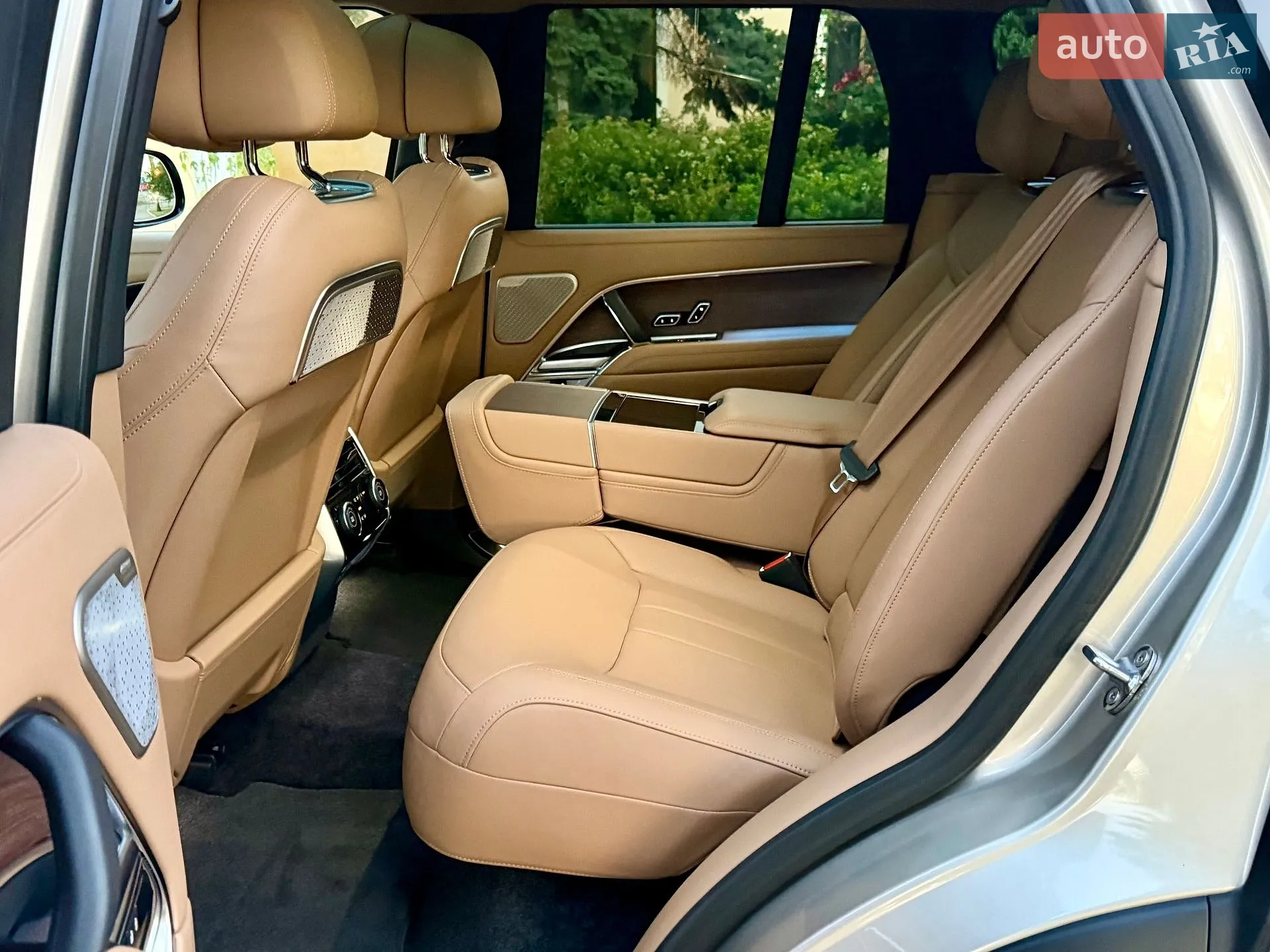 2025 Land Rover Range Rover - мініатюра 76