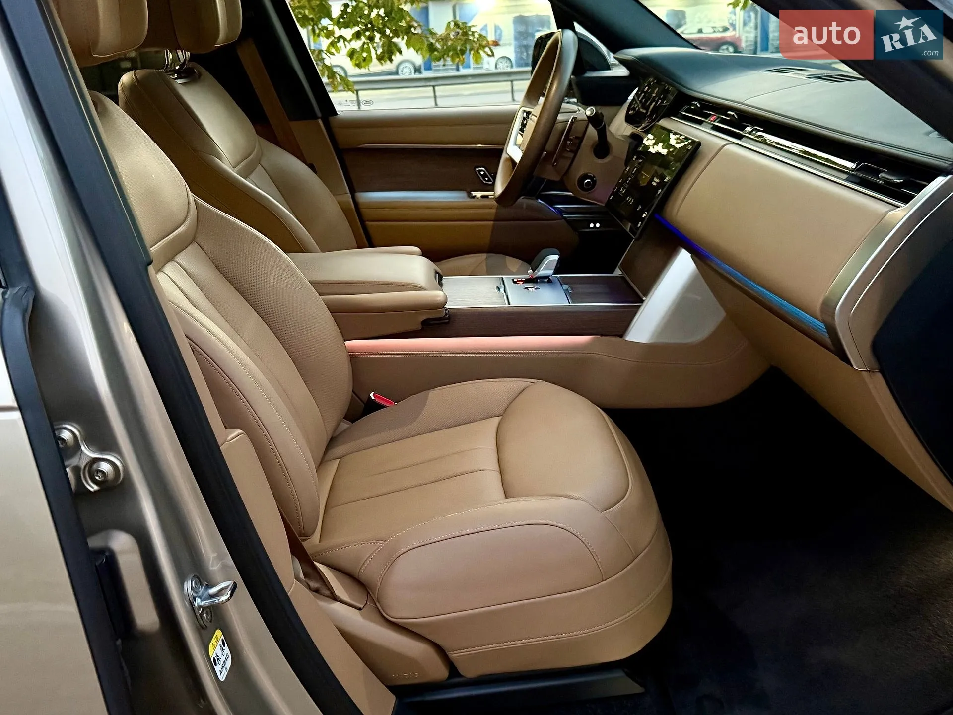 2025 Land Rover Range Rover - мініатюра 120