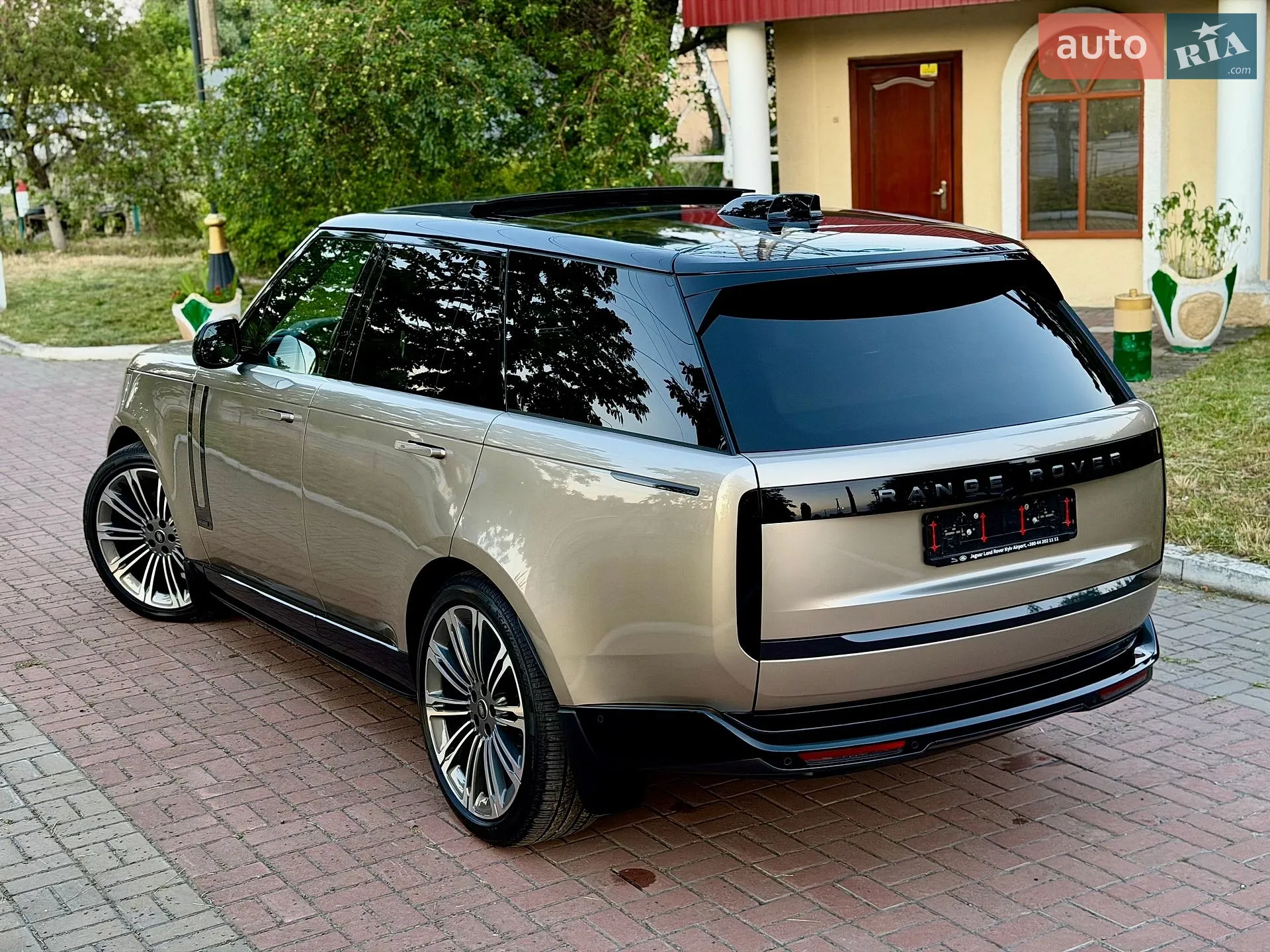 2025 Land Rover Range Rover - мініатюра 18