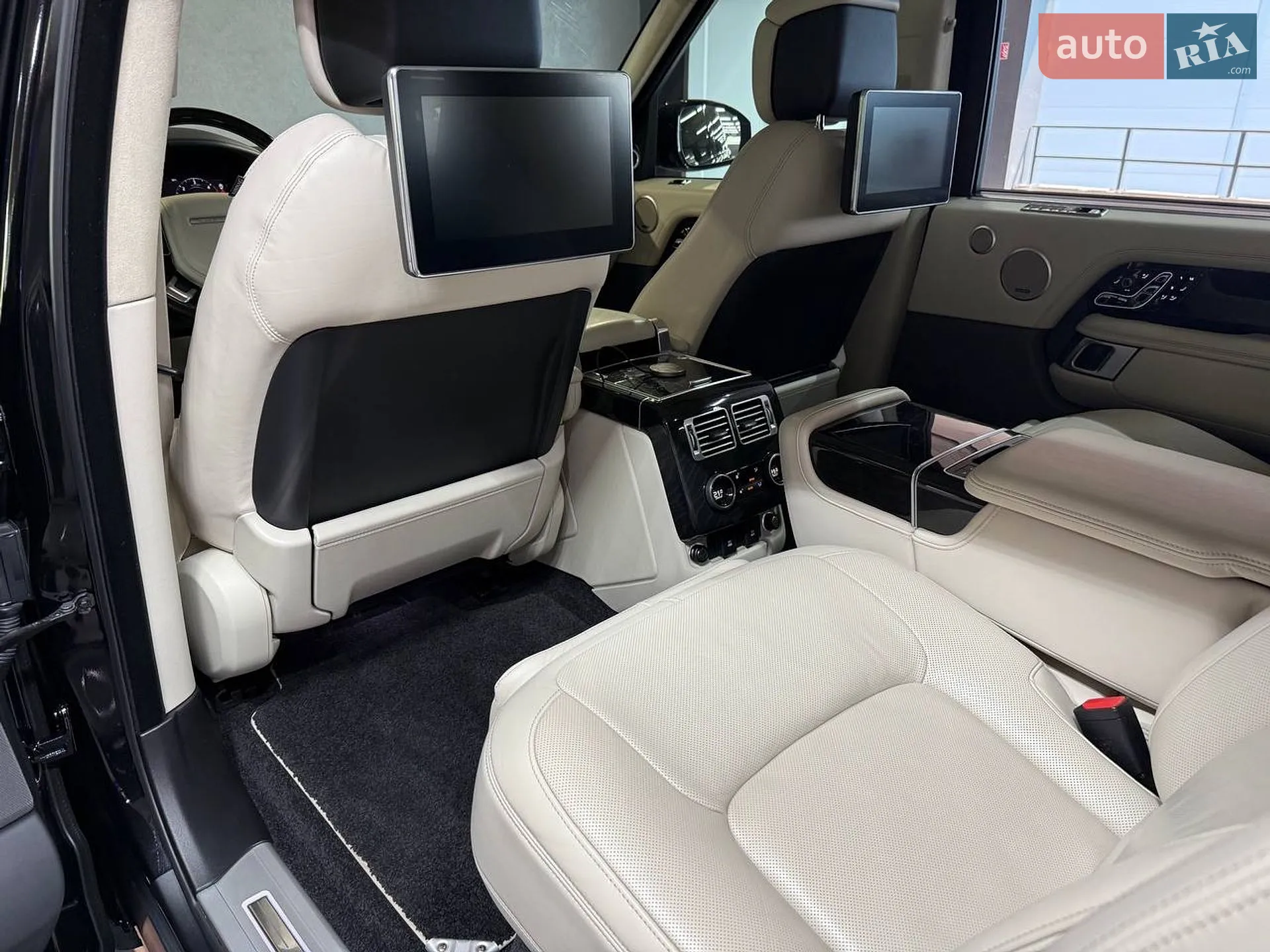 2019 Land Rover Range Rover - мініатюра 19