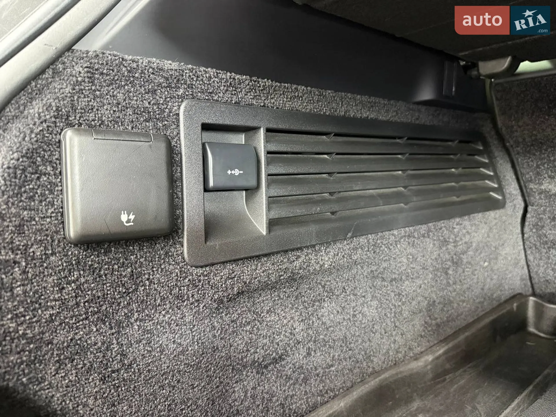 2019 Land Rover Range Rover - мініатюра 25