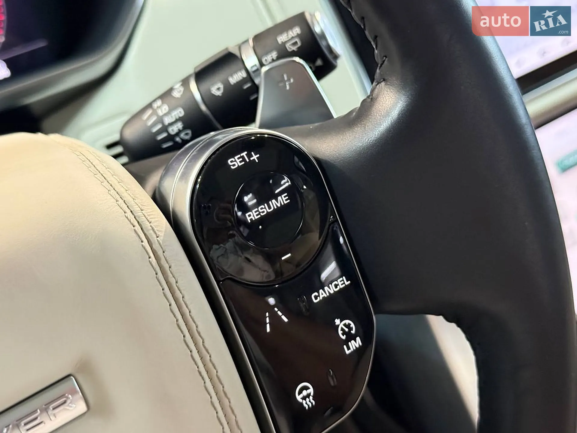 2019 Land Rover Range Rover - мініатюра 36