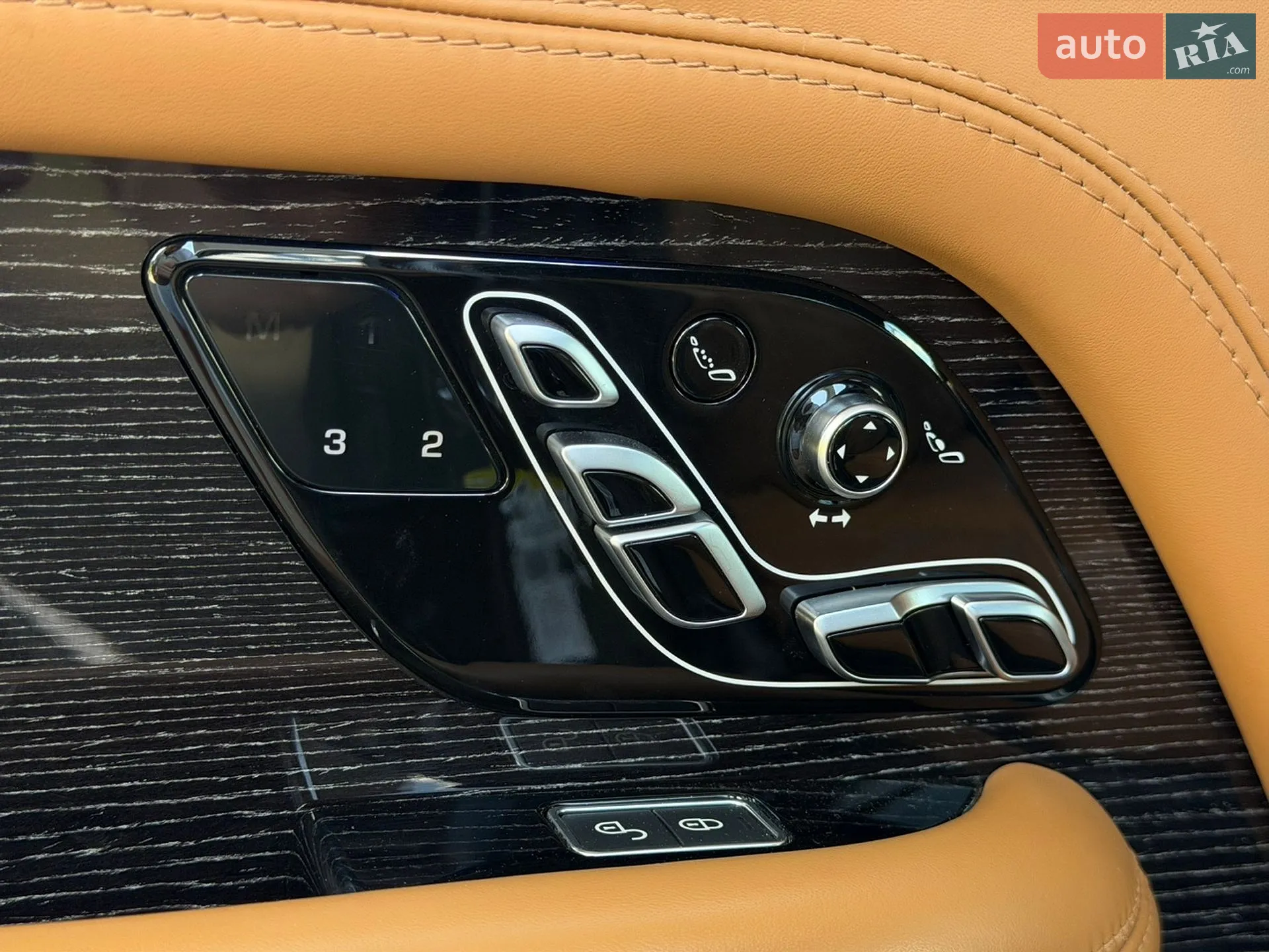 2019 Land Rover Range Rover - мініатюра 23
