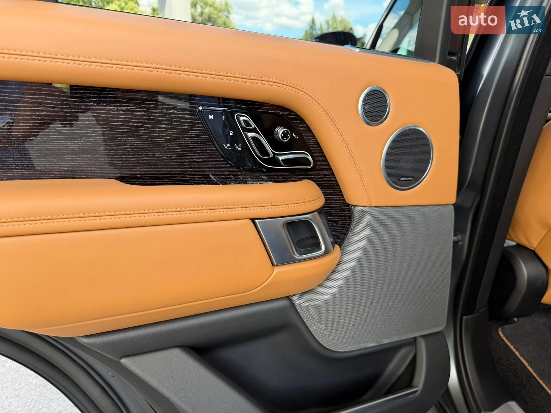 2019 Land Rover Range Rover - мініатюра 34
