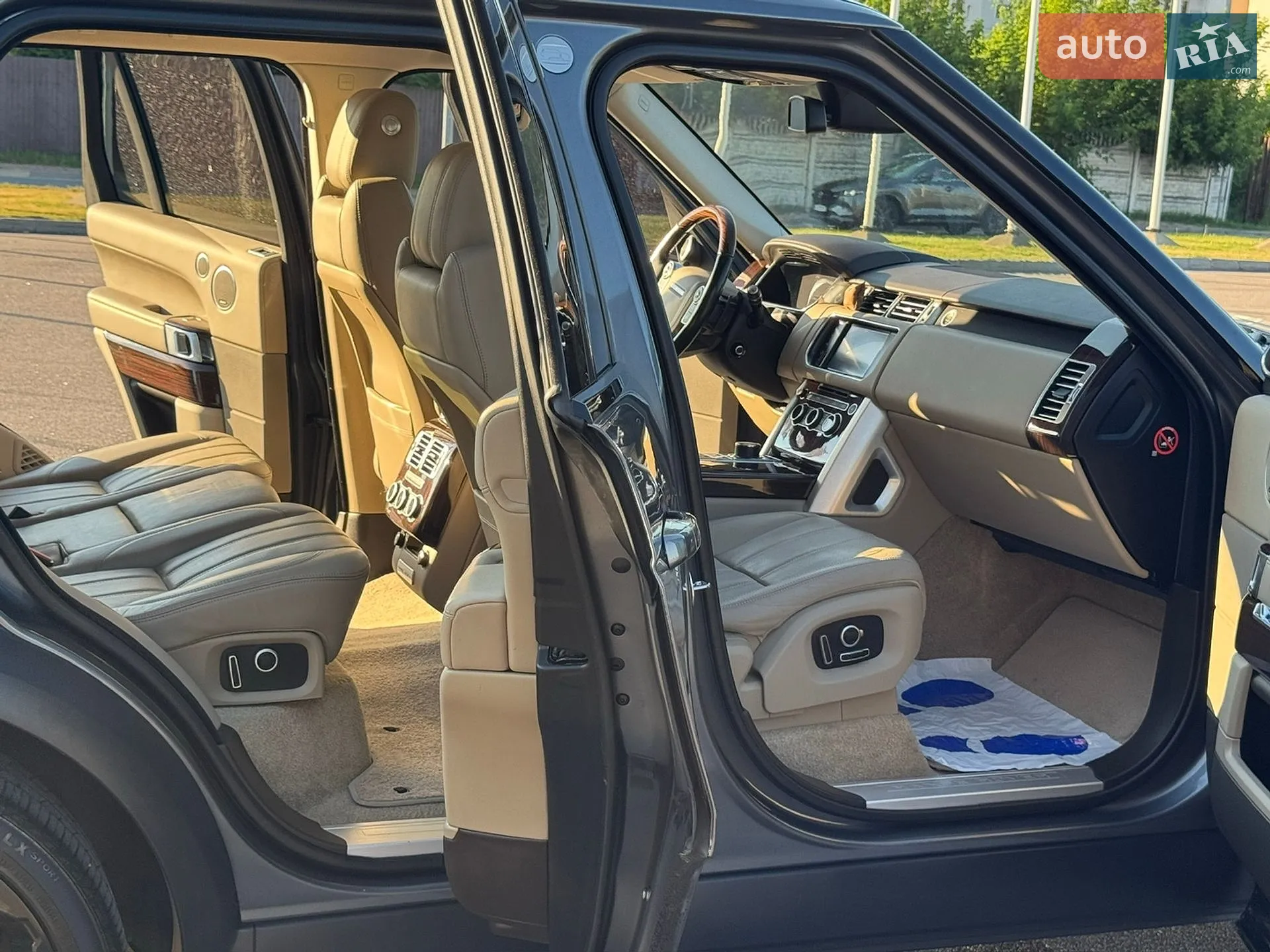 2015 Land Rover Range Rover - мініатюра 17