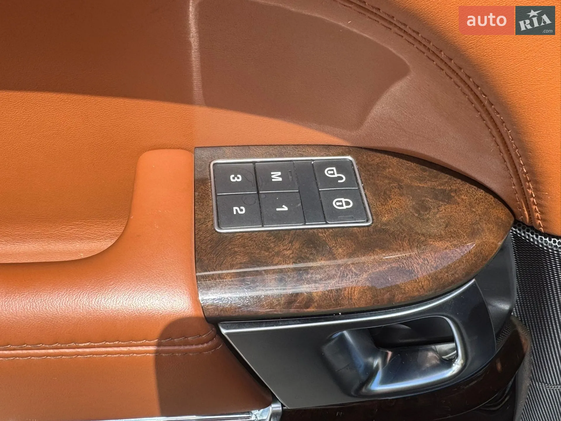 2016 Land Rover Range Rover - мініатюра 17