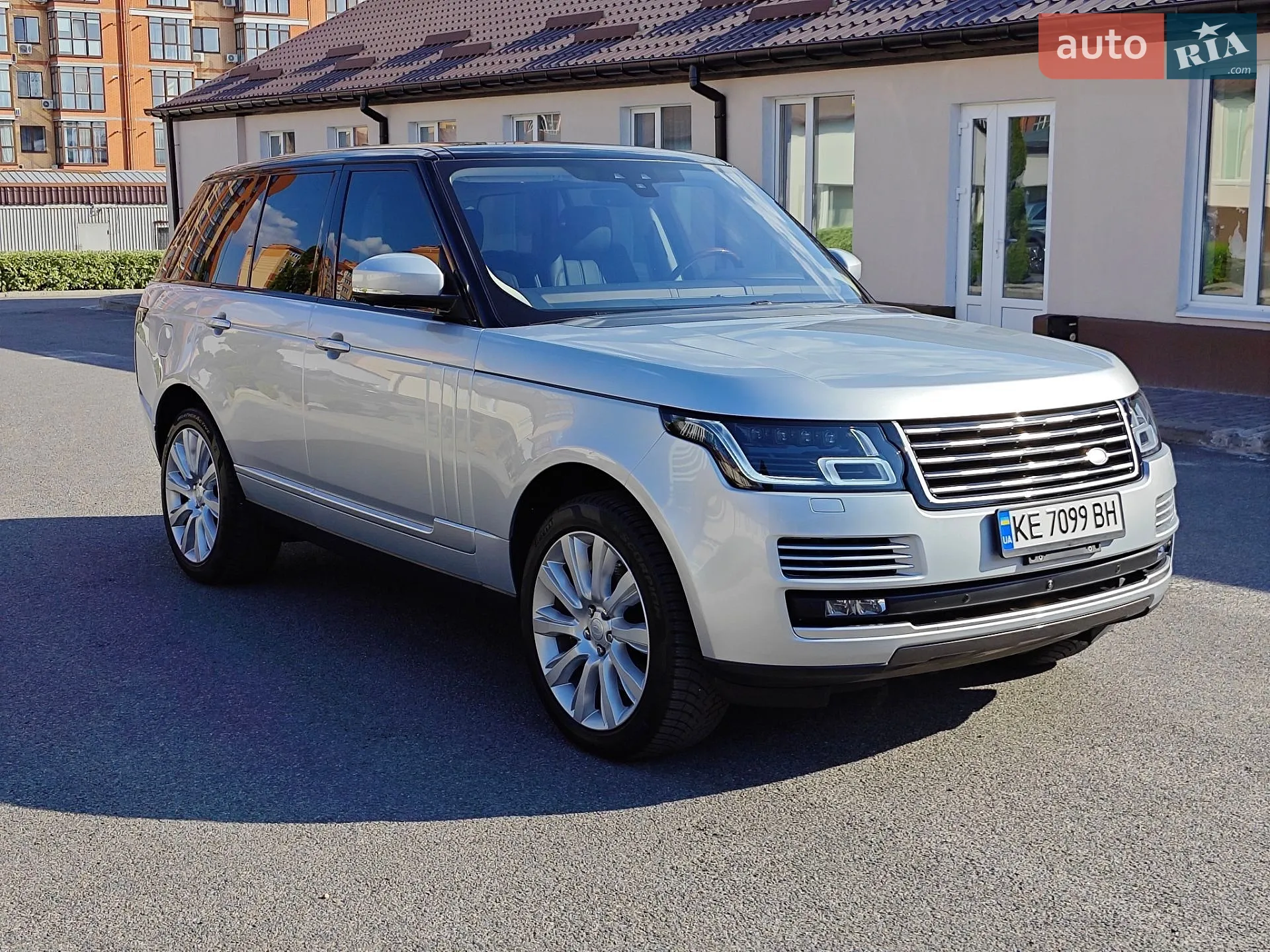 2017 Land Rover Range Rover - мініатюра 9