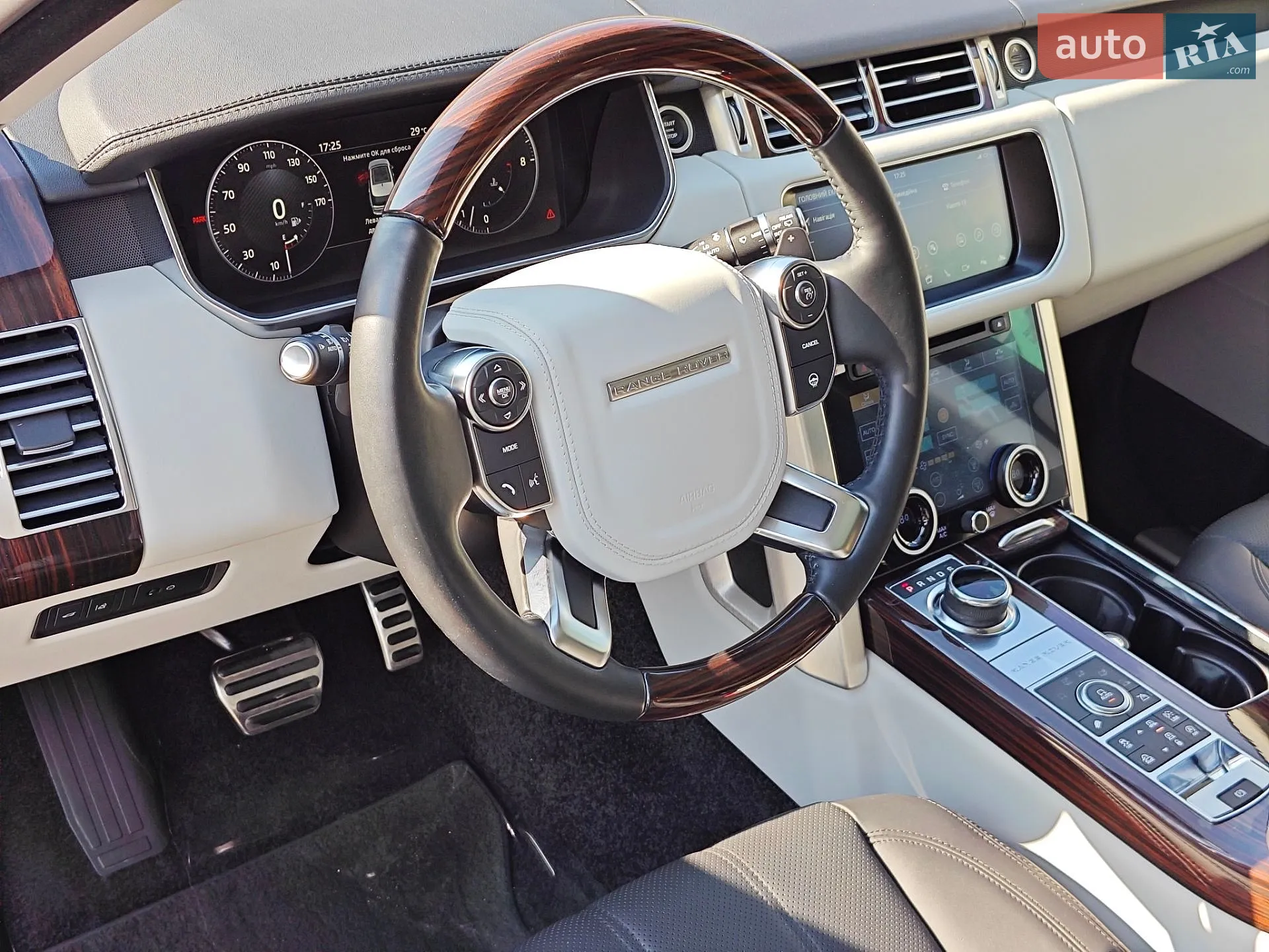 2017 Land Rover Range Rover - мініатюра 17