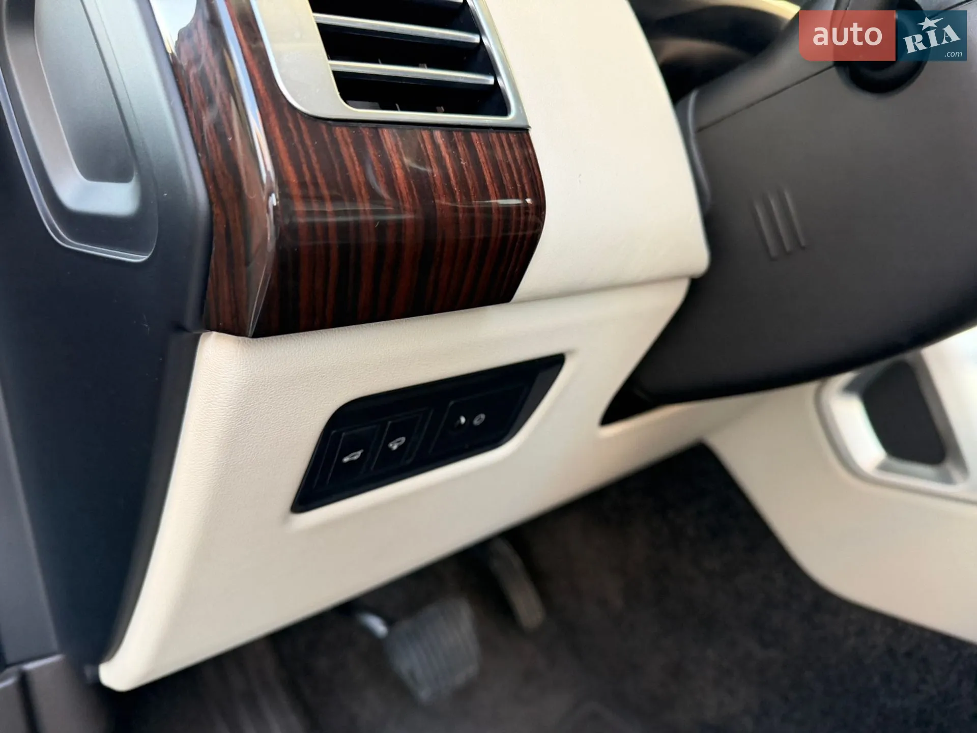 2016 Land Rover Range Rover - мініатюра 20