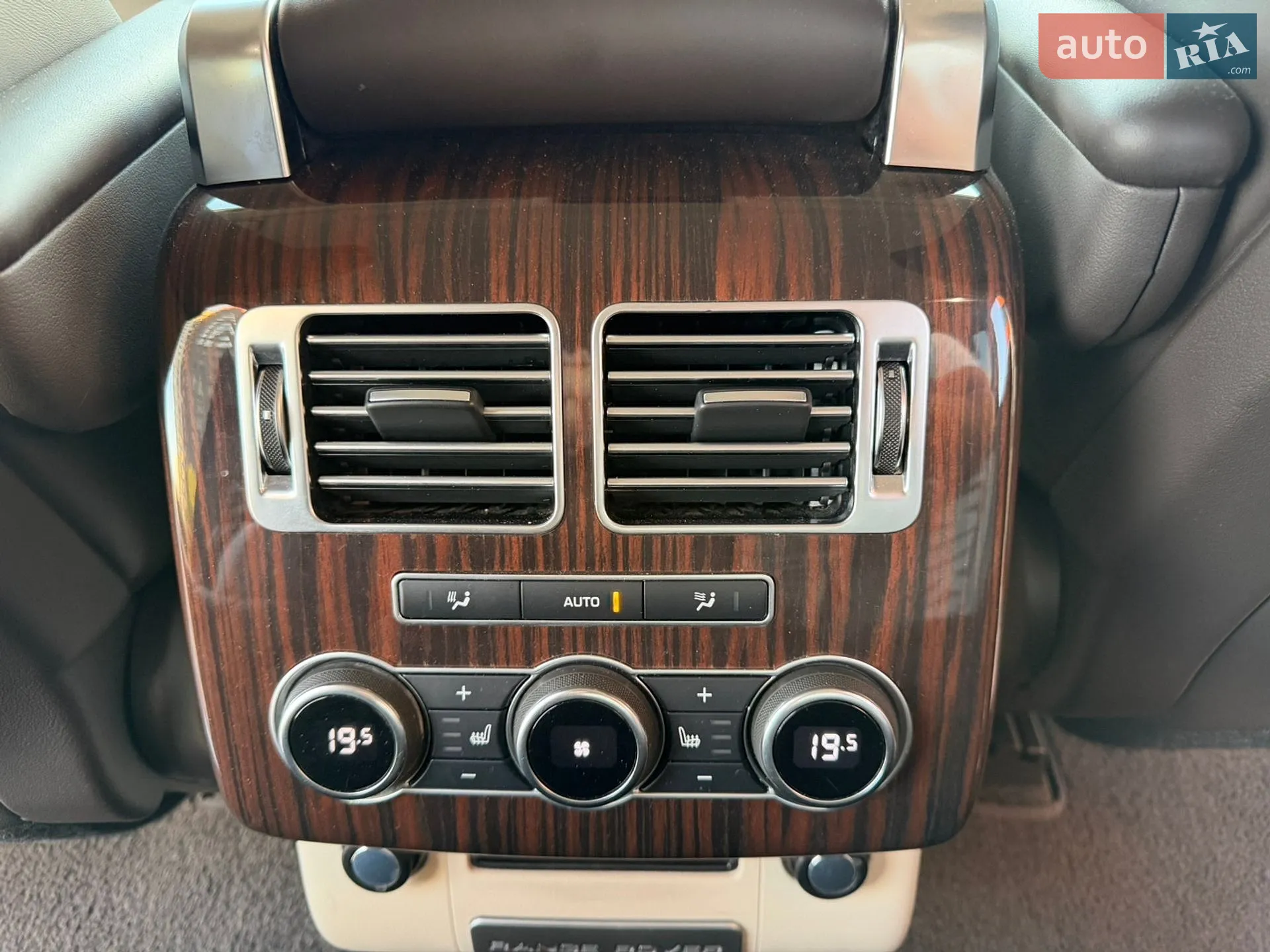 2016 Land Rover Range Rover - мініатюра 35