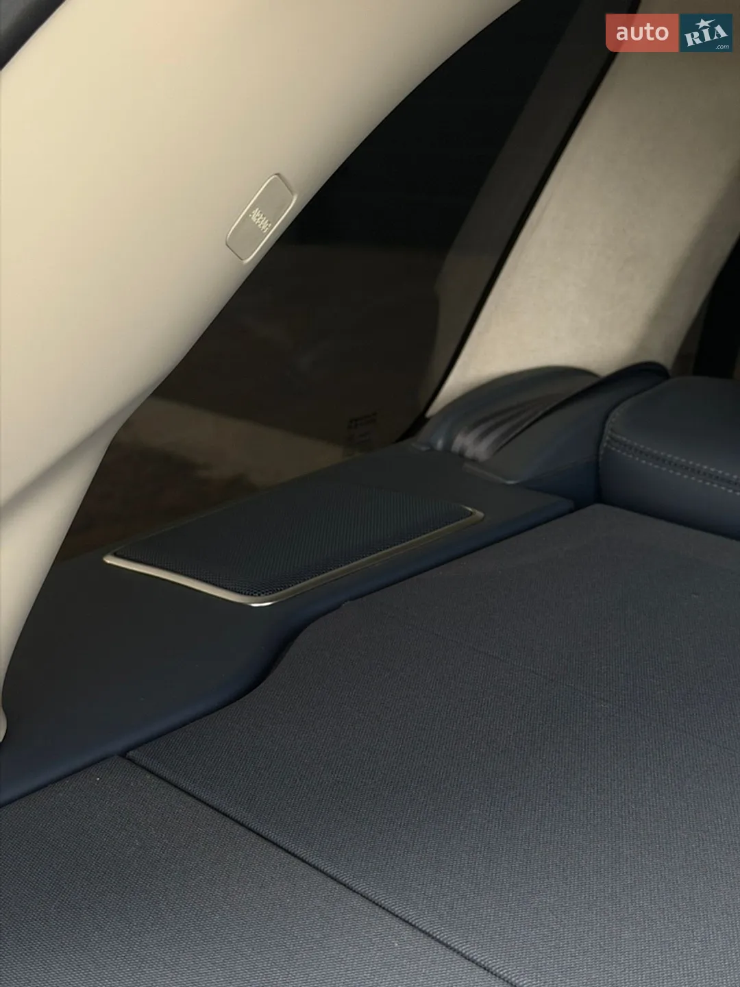 2018 Land Rover Range Rover - мініатюра 36