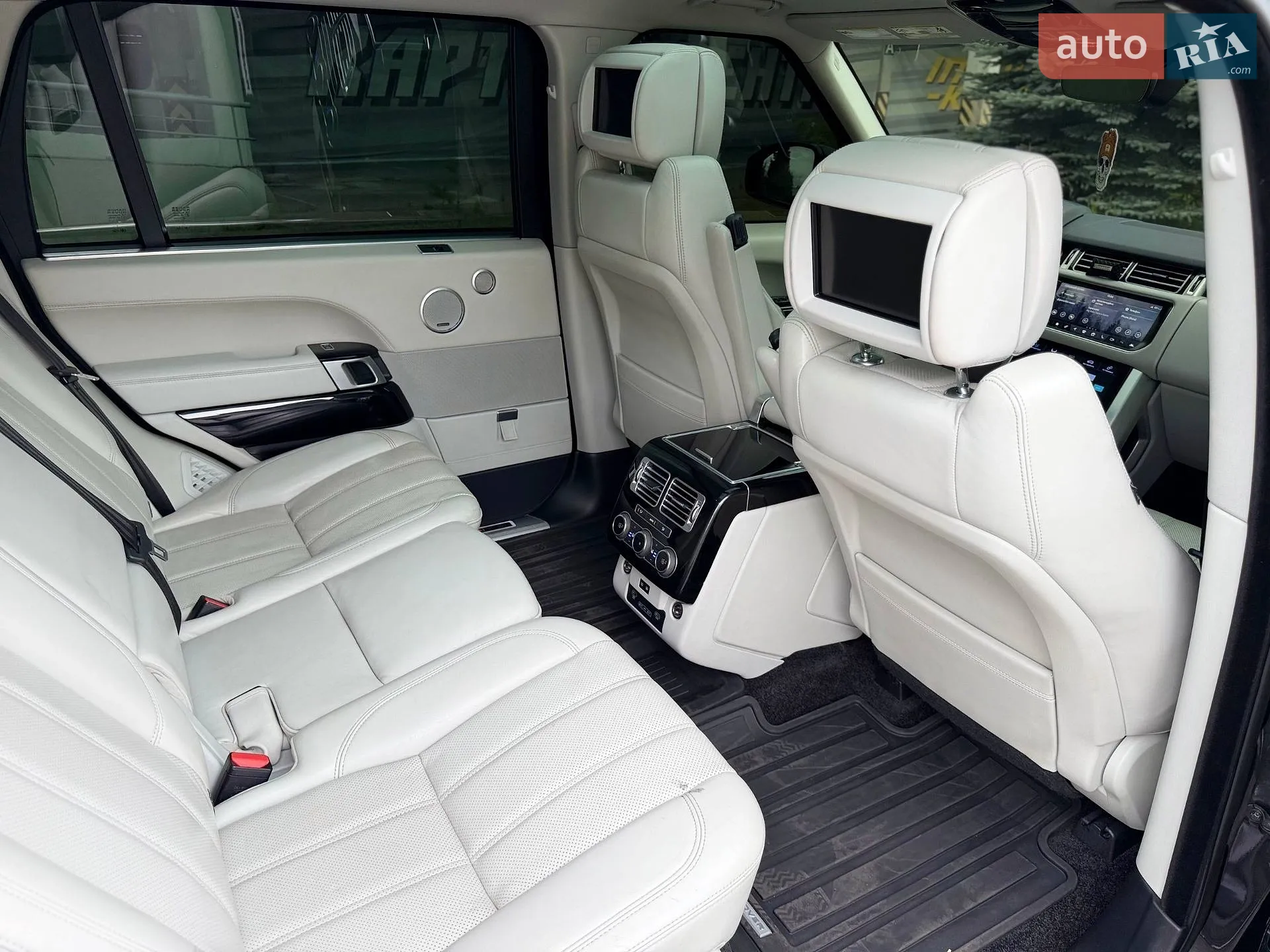 2017 Land Rover Range Rover - мініатюра 12