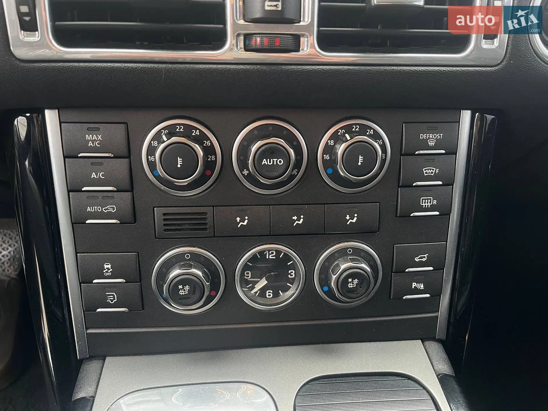 2012 Land Rover Range Rover - мініатюра 32