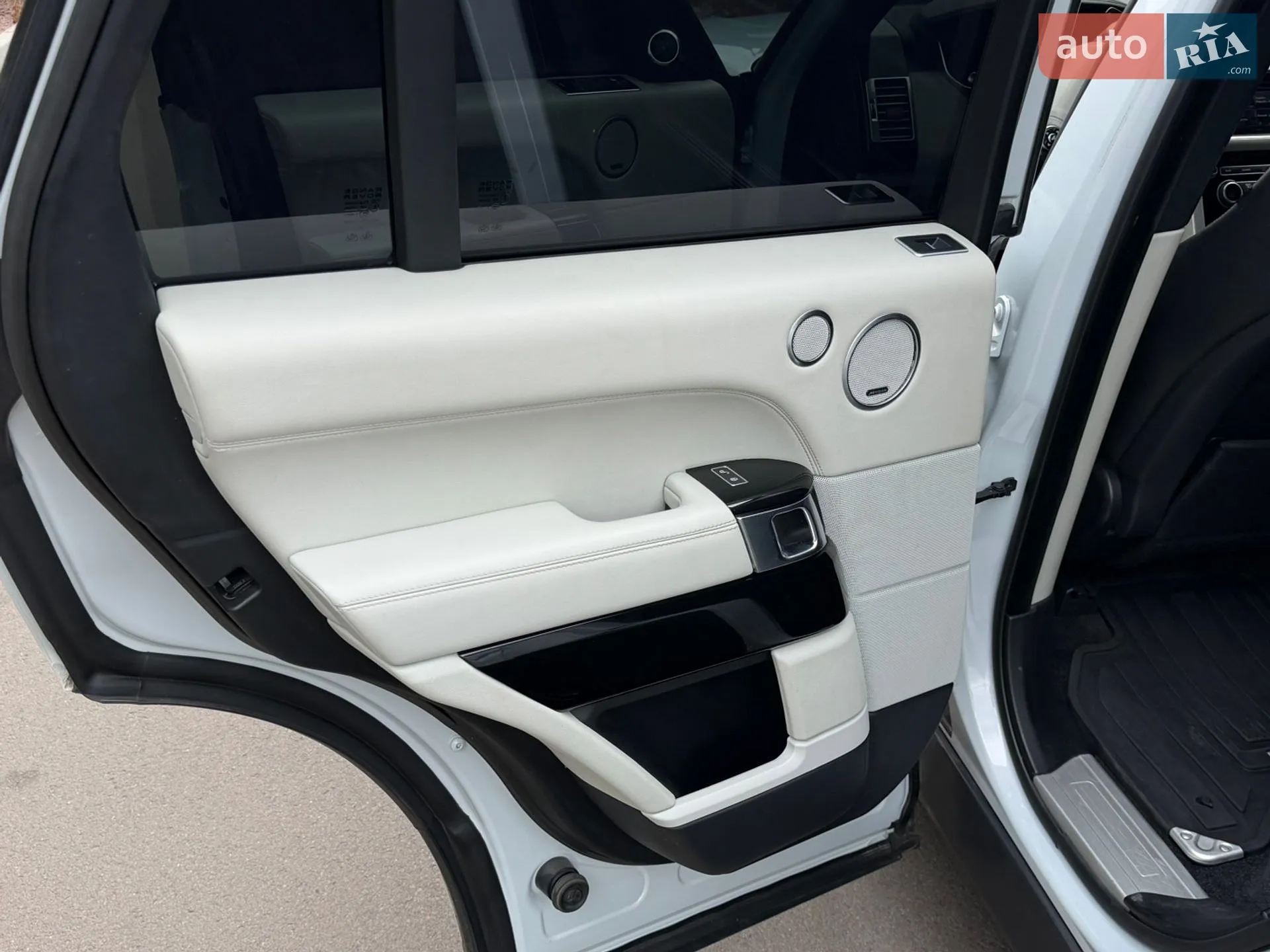2015 Land Rover Range Rover - мініатюра 18