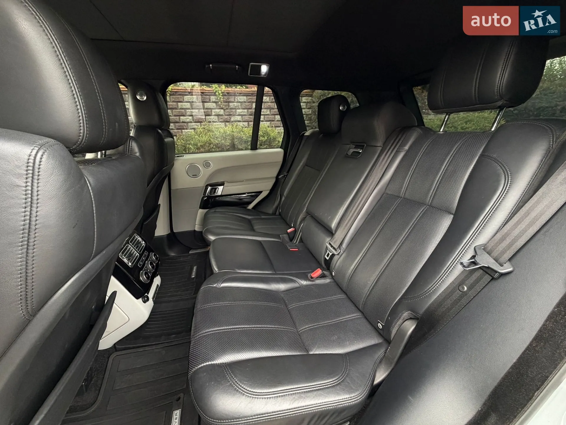 2015 Land Rover Range Rover - мініатюра 21