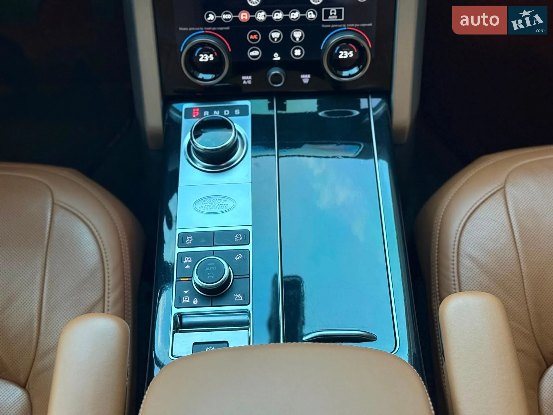 2018 Land Rover Range Rover - мініатюра 22