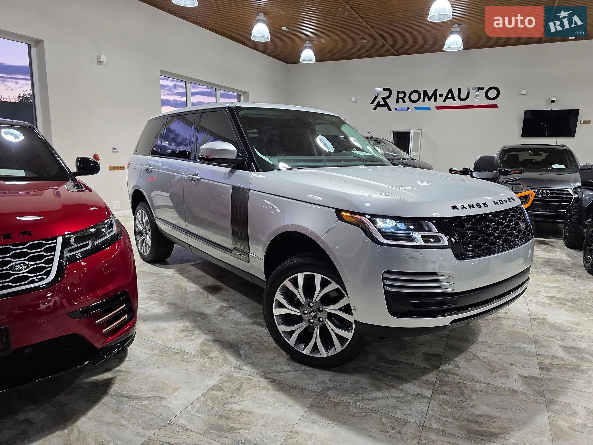 2019 Land Rover Range Rover - мініатюра 23