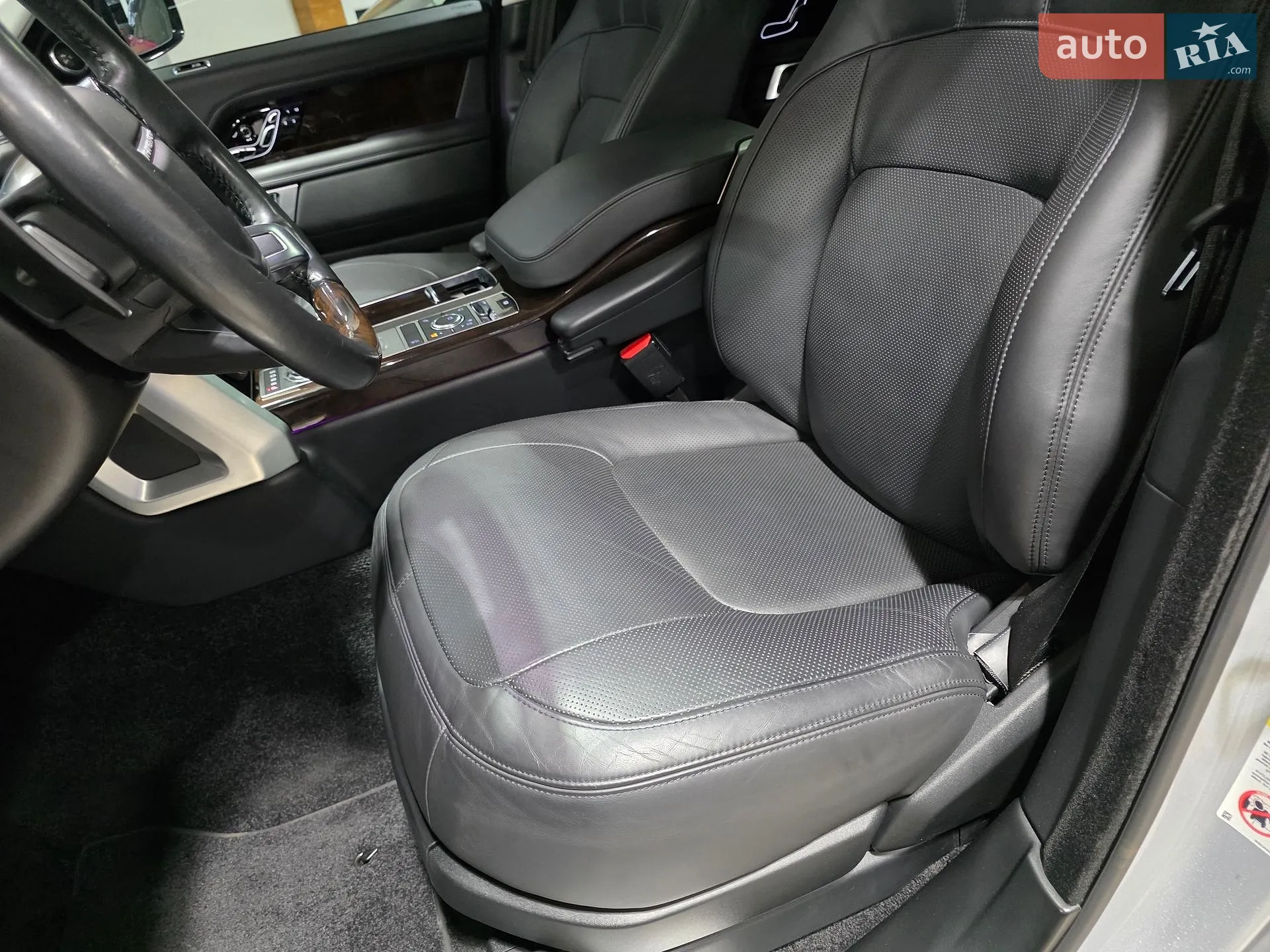 2019 Land Rover Range Rover - мініатюра 34