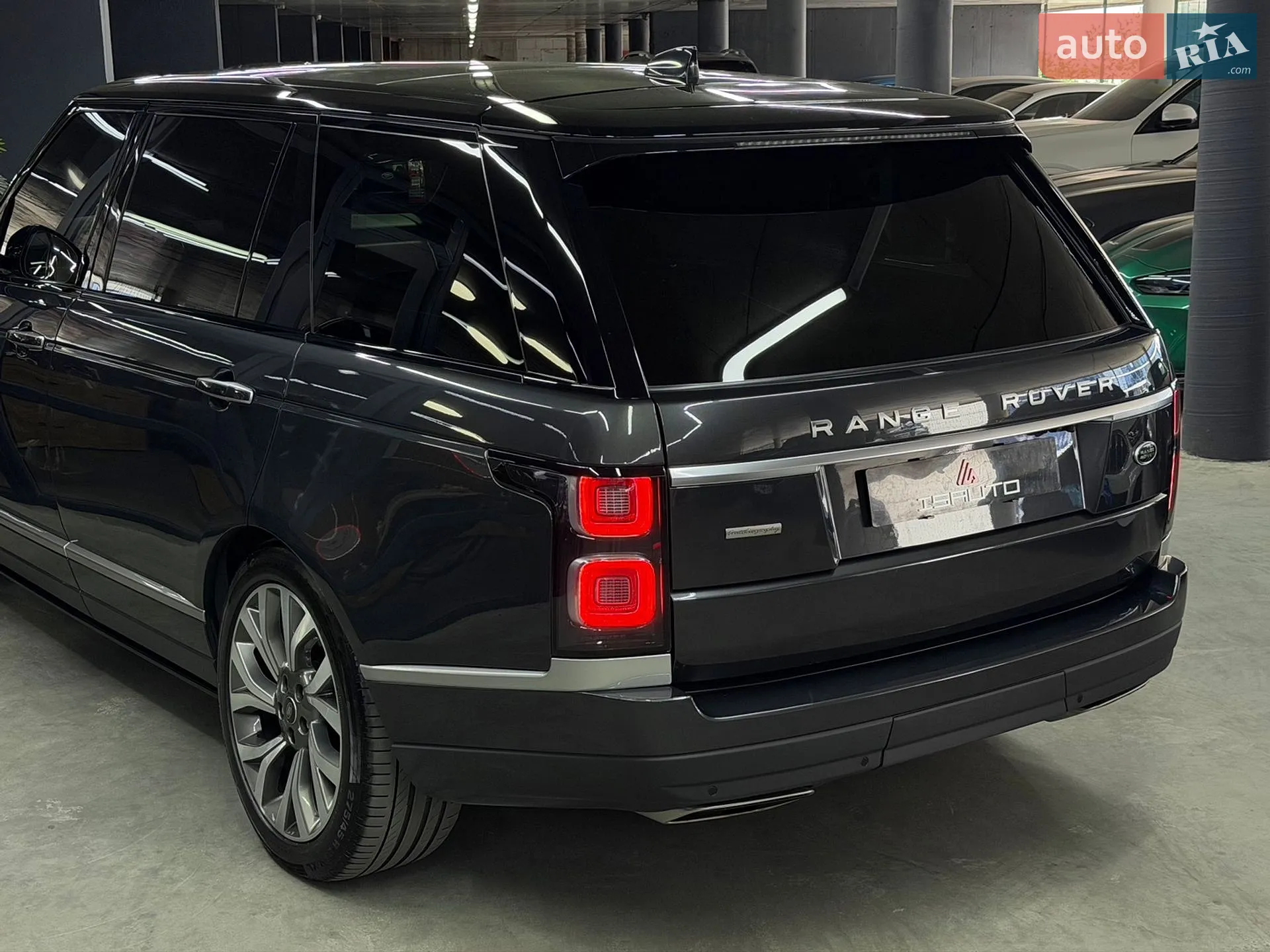 2018 Land Rover Range Rover - мініатюра 12
