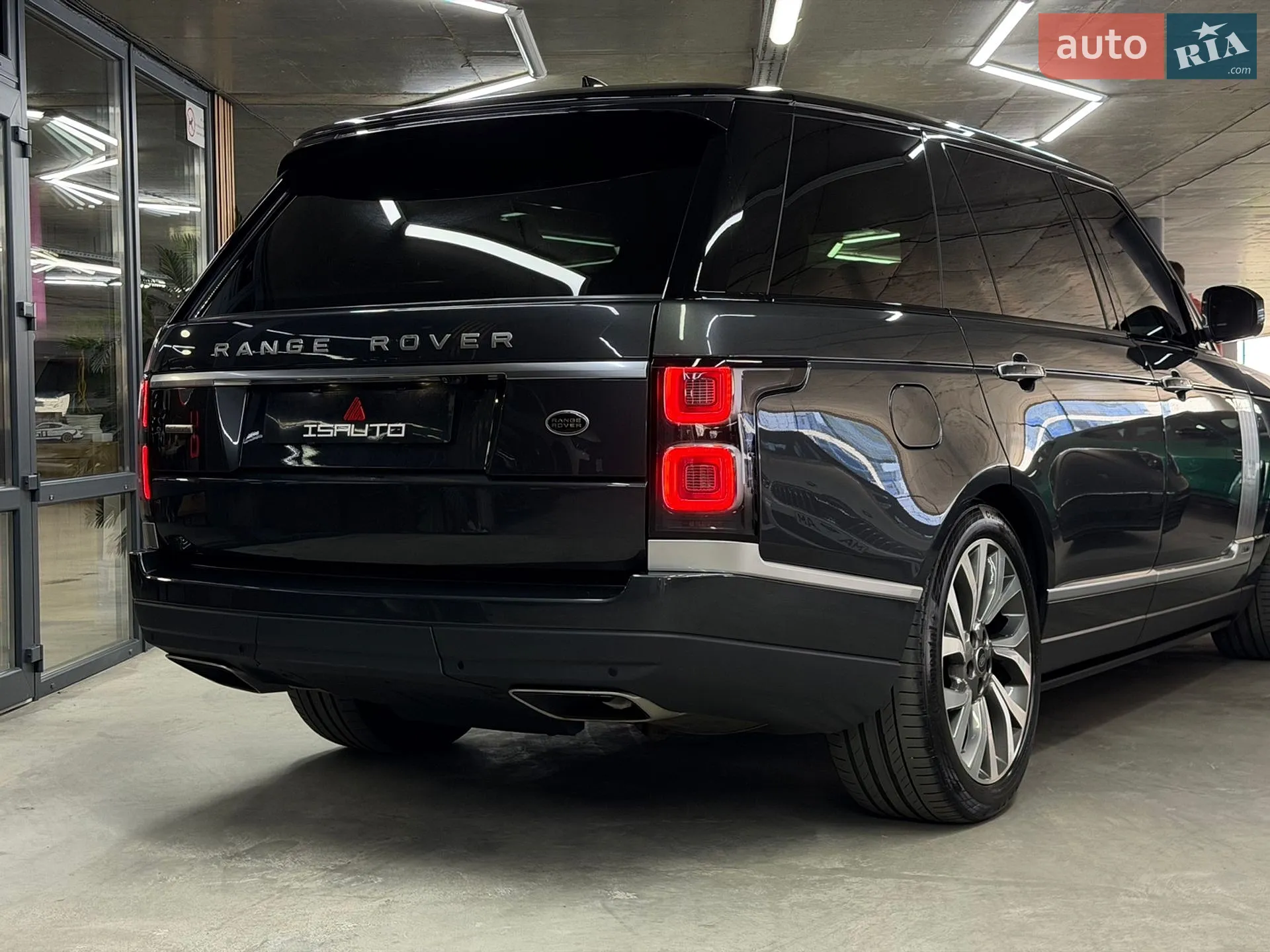 2018 Land Rover Range Rover - мініатюра 17