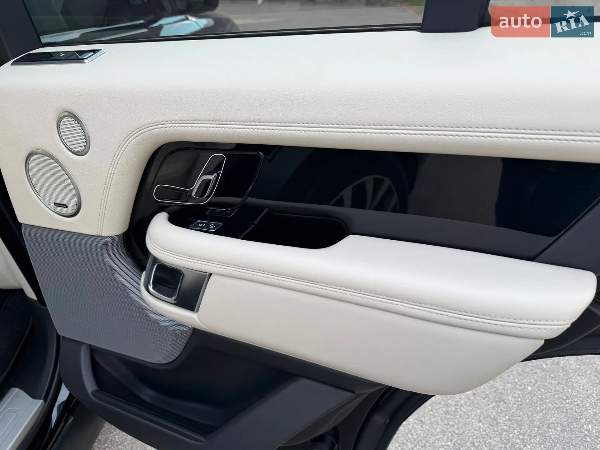 2018 Land Rover Range Rover - мініатюра 42