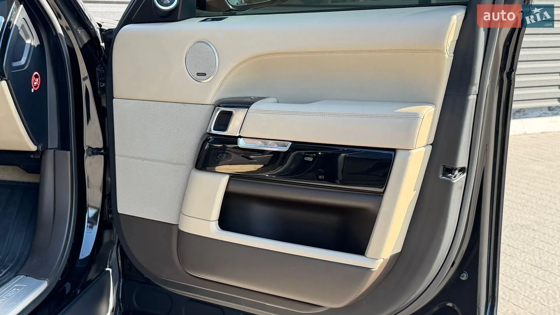2015 Land Rover Range Rover - мініатюра 4
