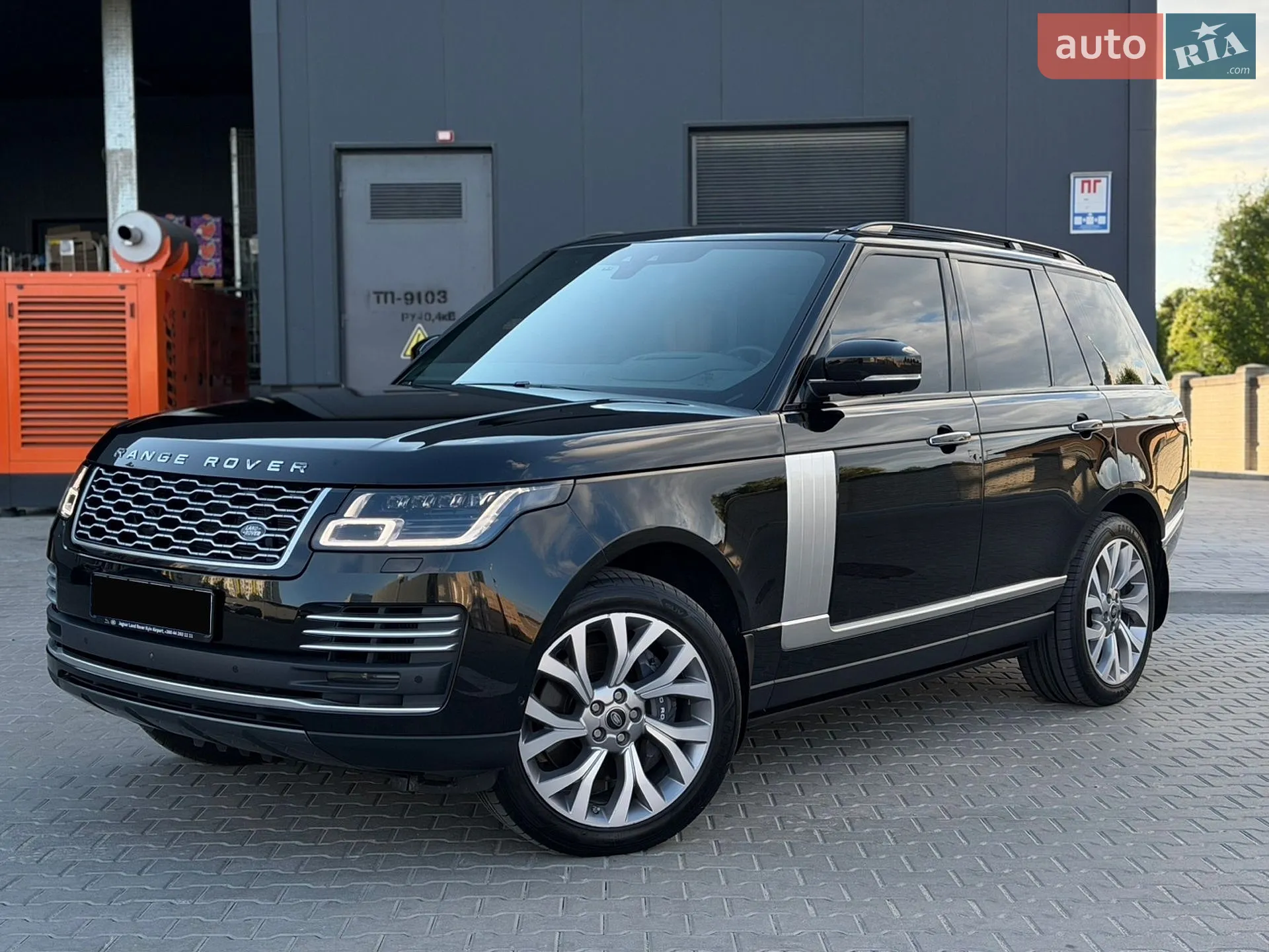 2020 Land Rover Range Rover - мініатюра 2