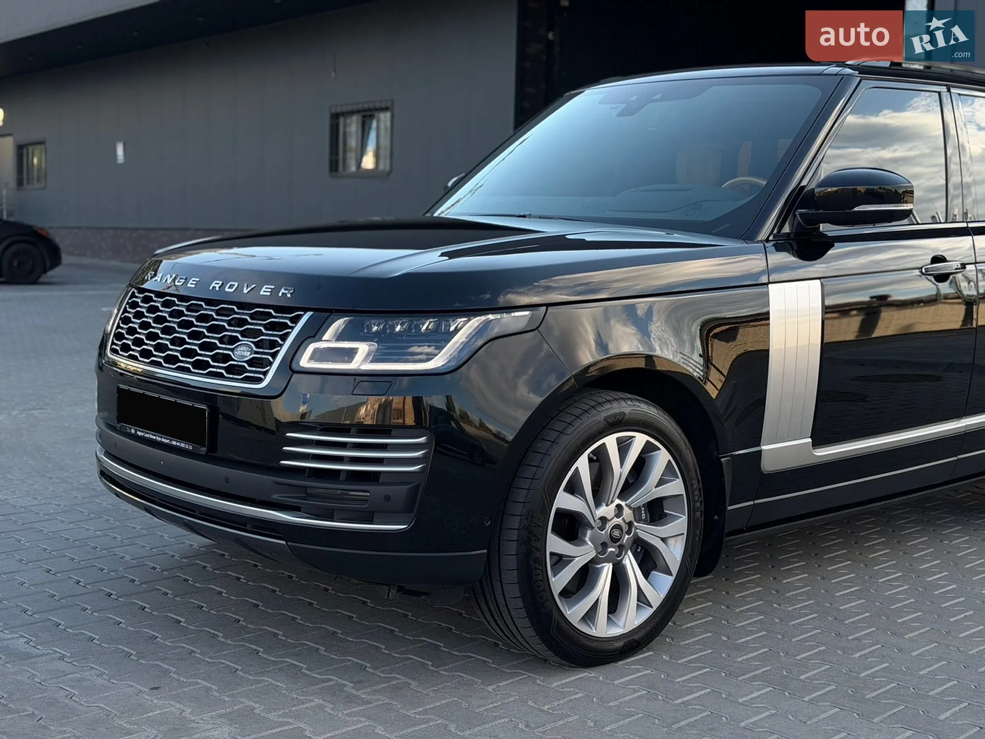 2020 Land Rover Range Rover - мініатюра 8